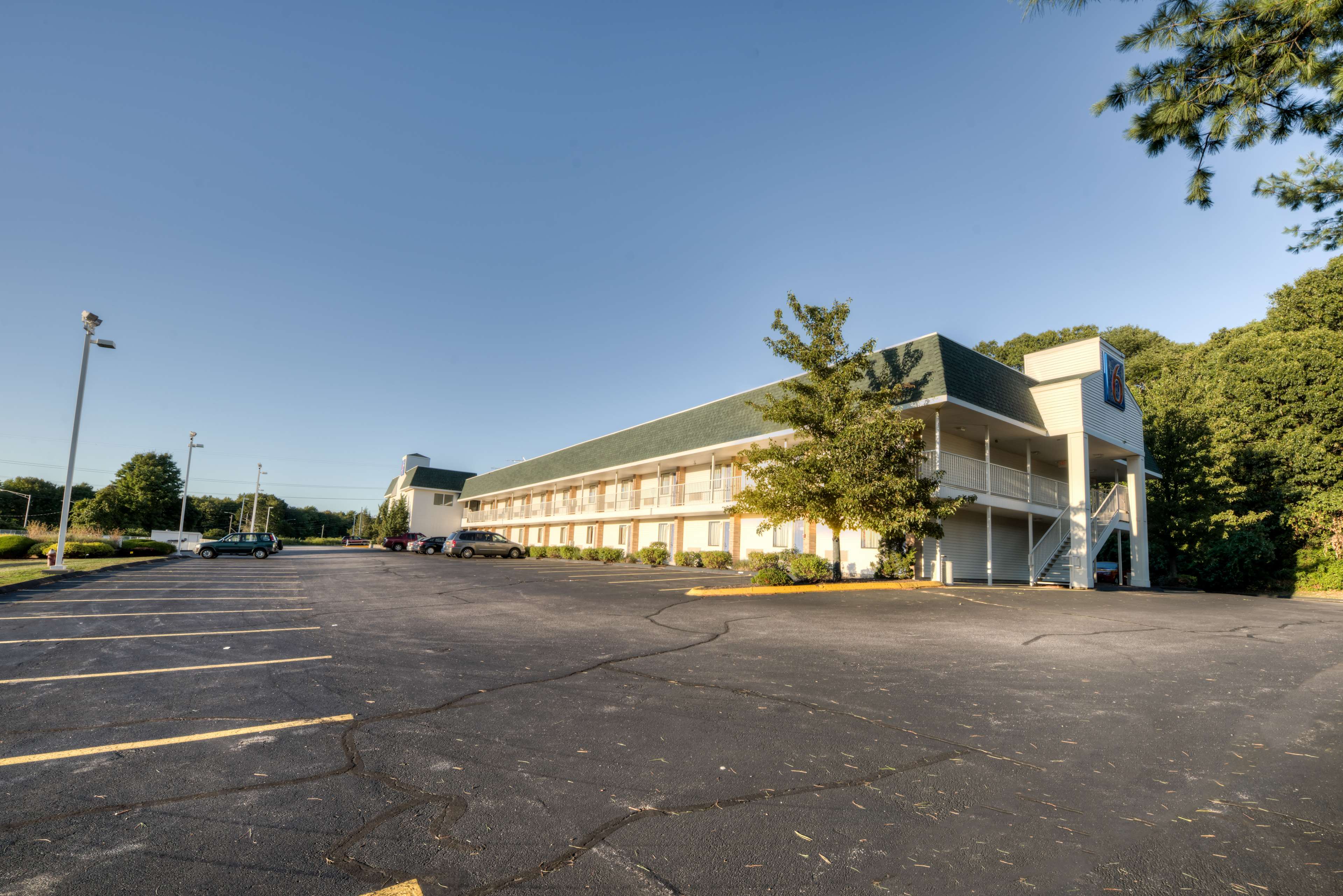 Motel 6