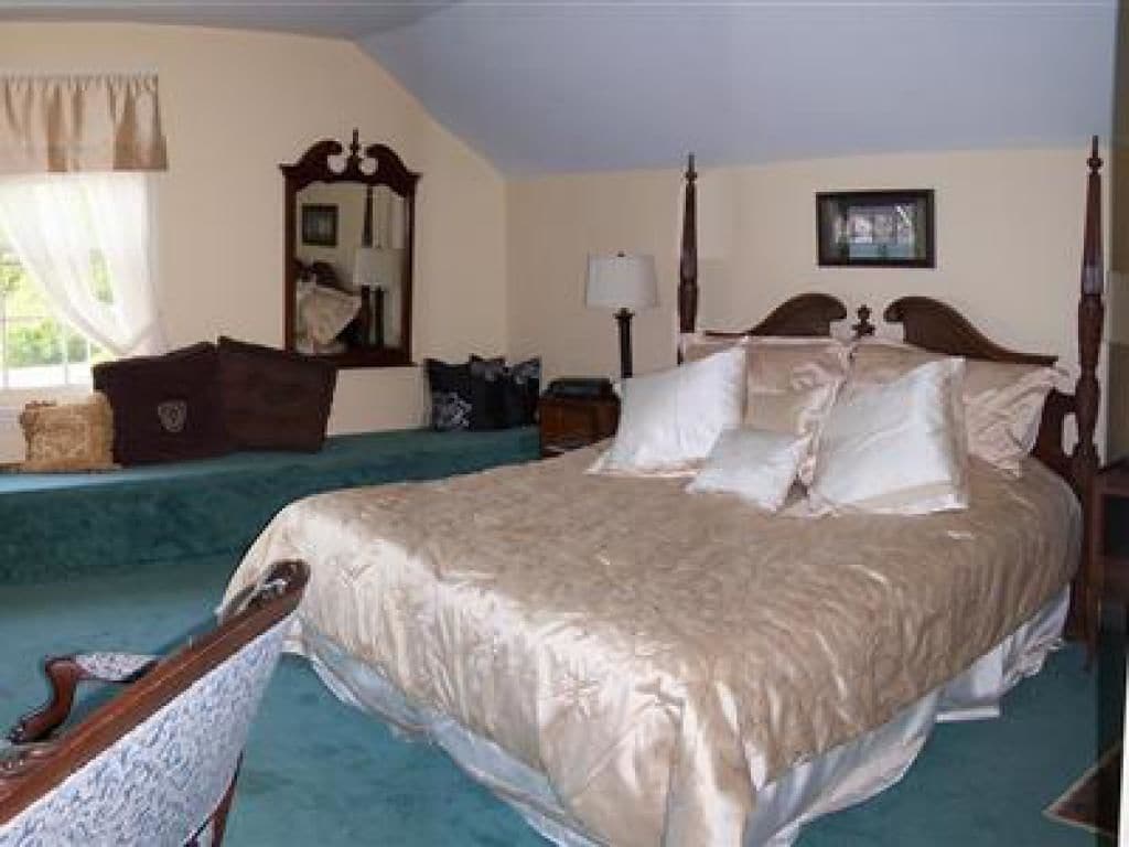 Blackberry River Inn