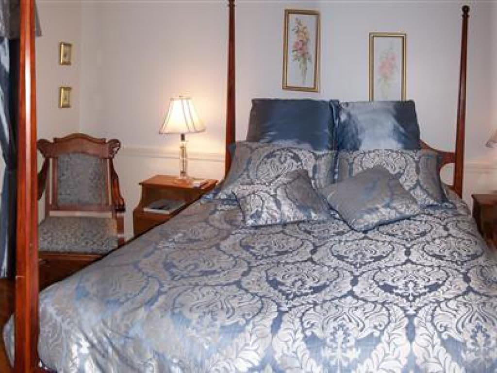 Blackberry River Inn