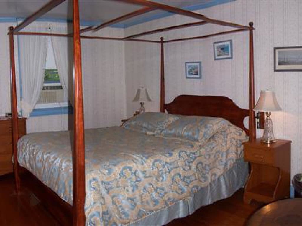 Blackberry River Inn