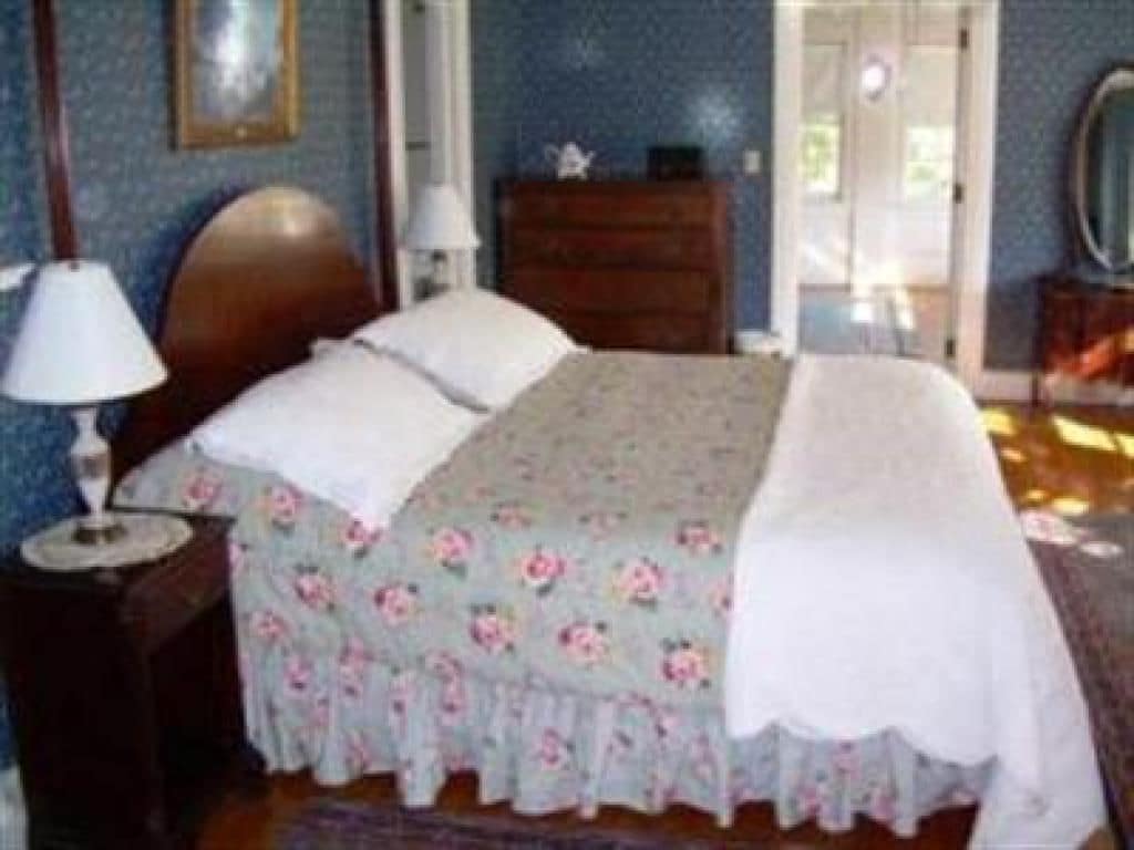 Blackberry River Inn