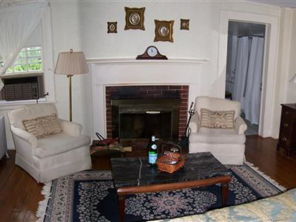 Blackberry River Inn