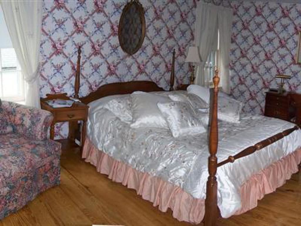 Blackberry River Inn