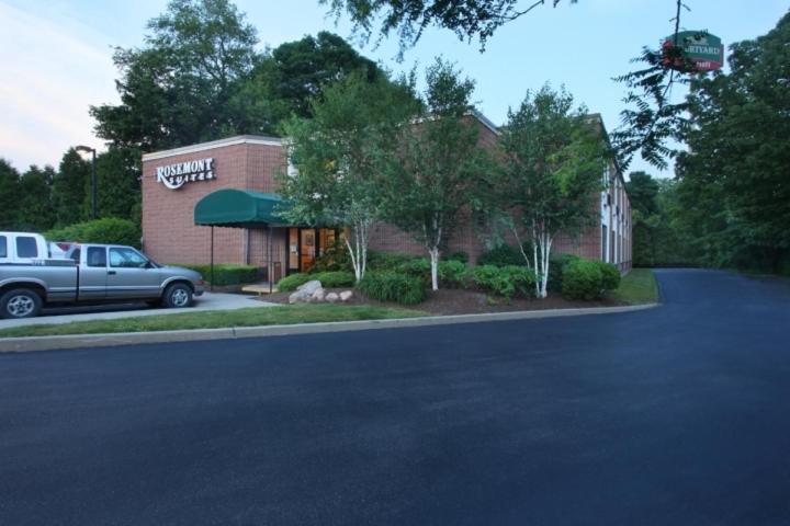 Rosemont Suites
