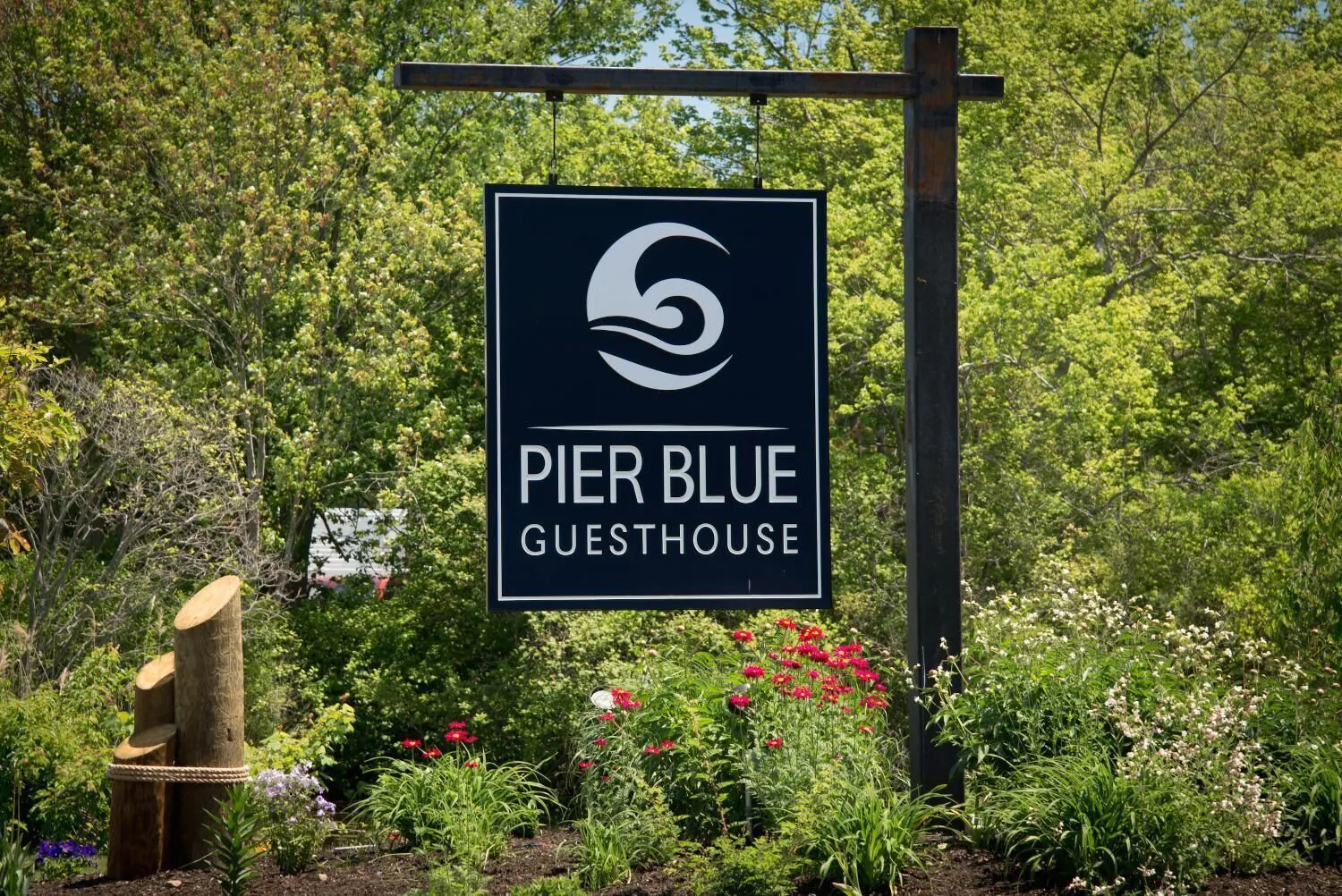 Pier Blue Guesthouse