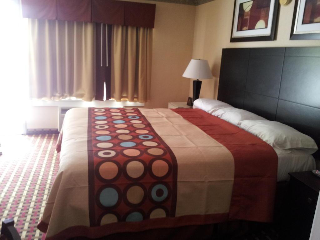 Super 8 by Wyndham Old Saybrook