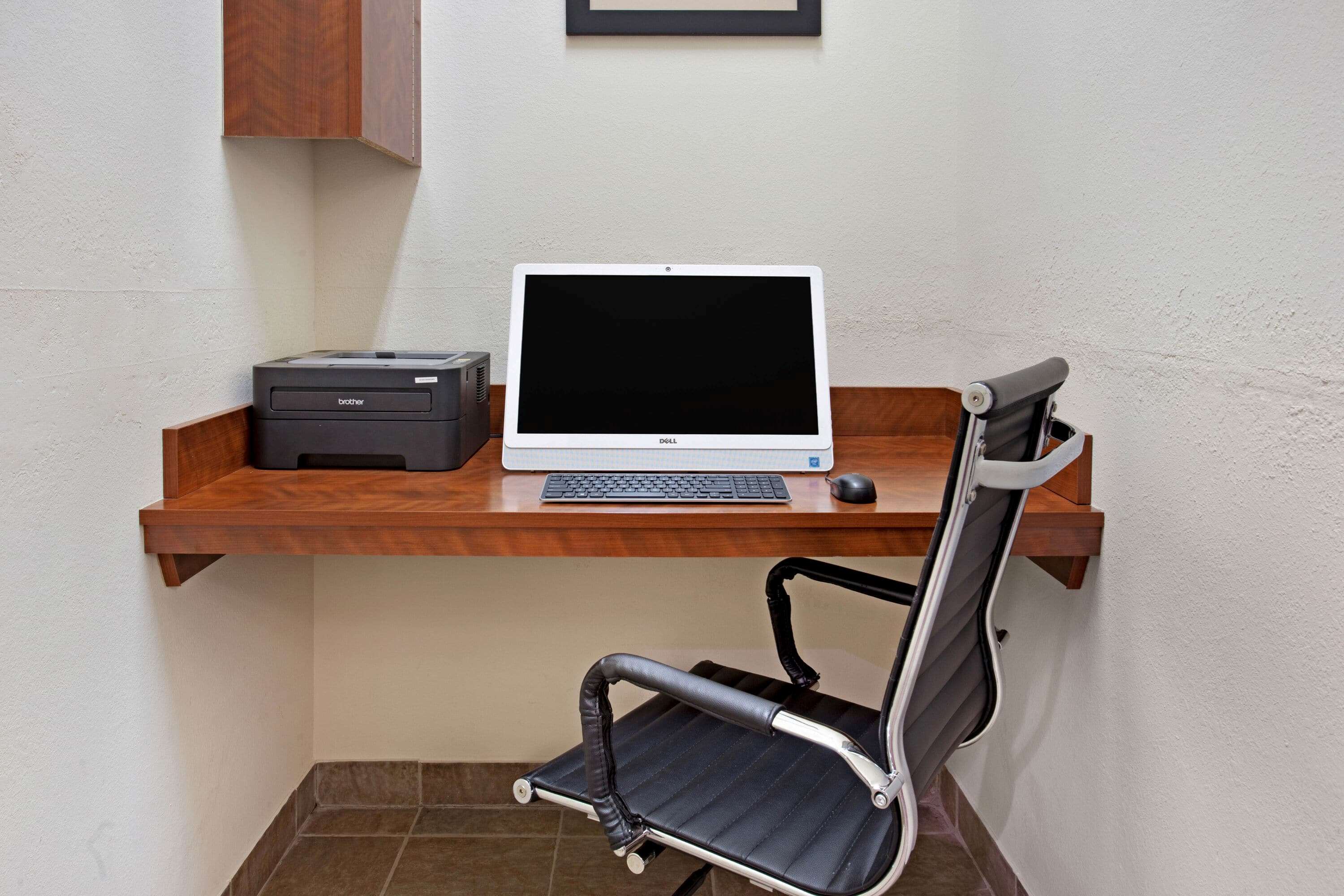 La Quinta Inn & Suites by Wyndham Stonington-Mystic Area