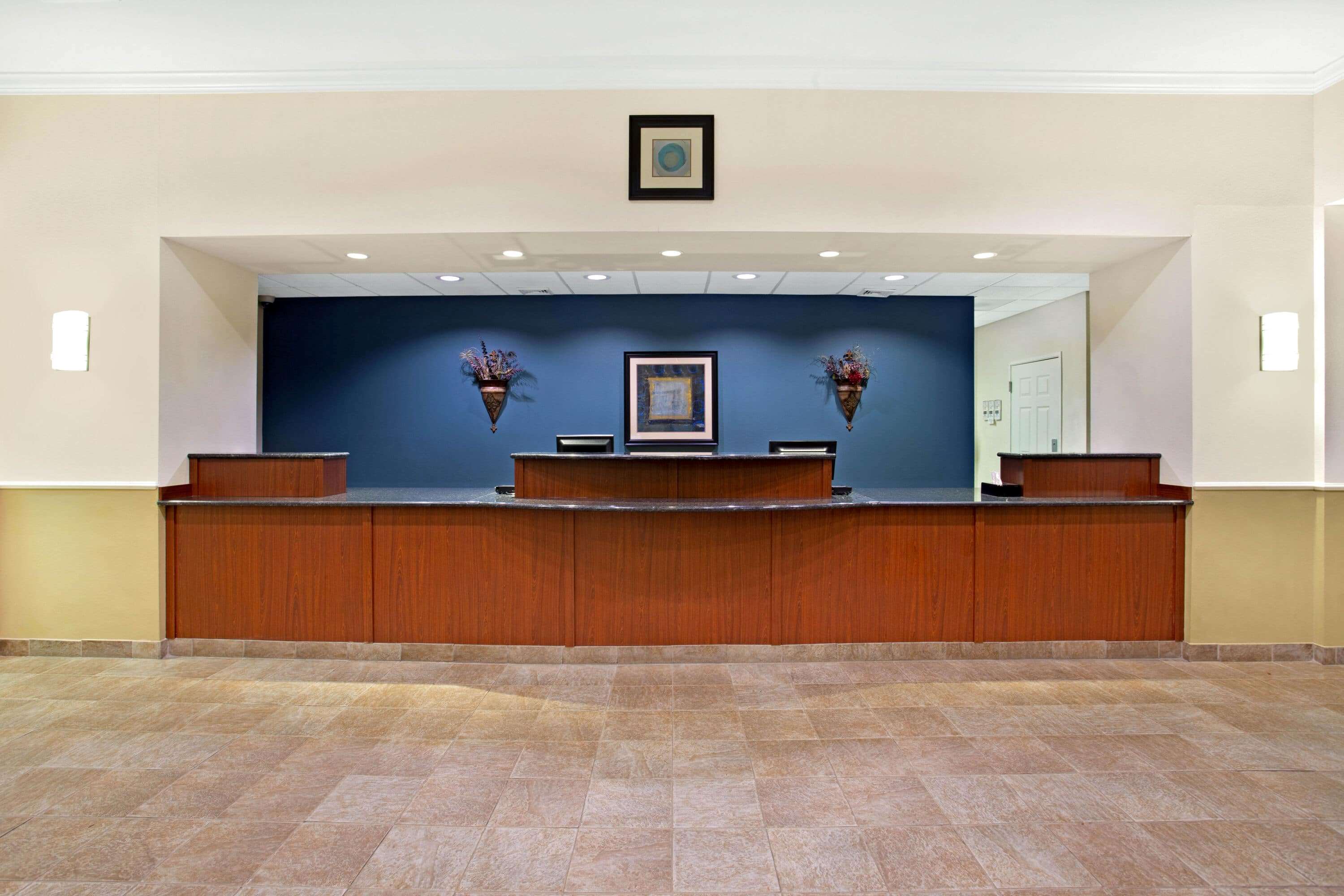 La Quinta Inn & Suites by Wyndham Stonington-Mystic Area