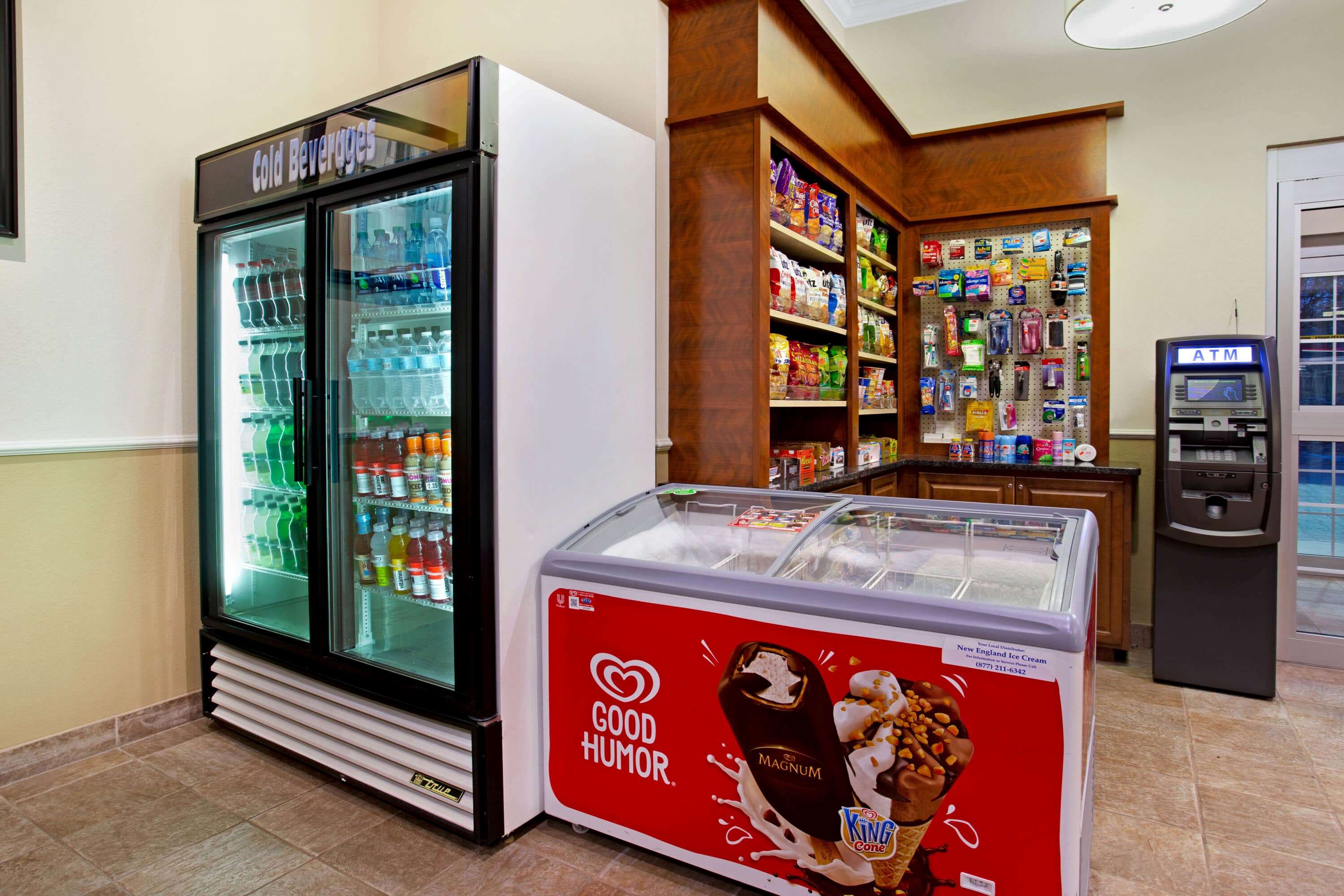 La Quinta Inn & Suites by Wyndham Stonington-Mystic Area