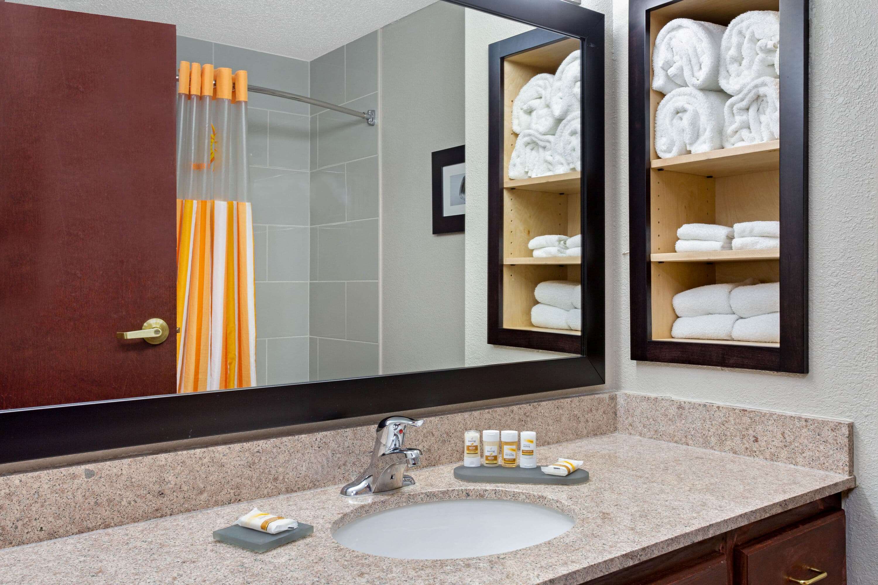 La Quinta Inn & Suites by Wyndham Norwich-Plainfield-Casino