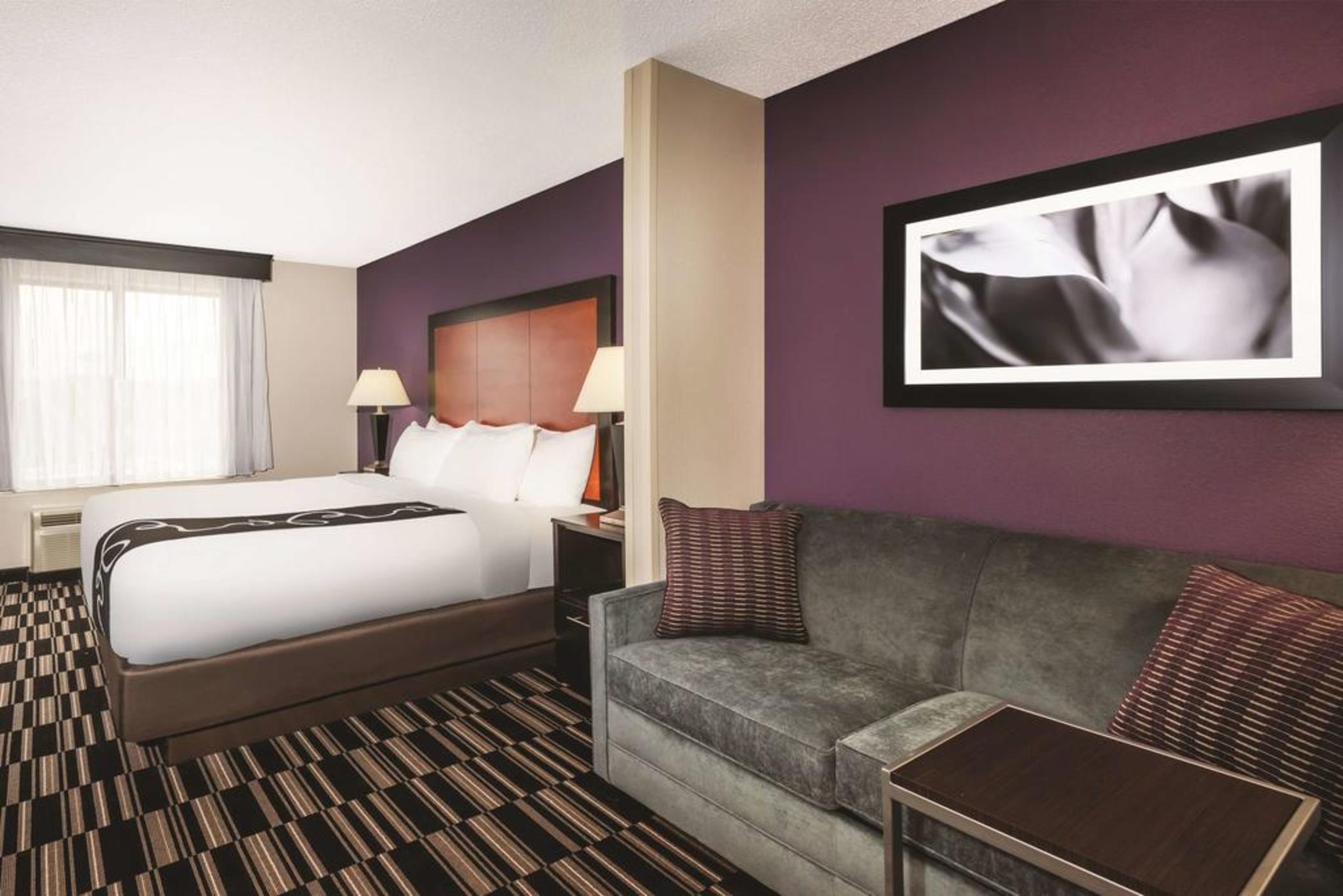 La Quinta Inn & Suites by Wyndham Norwich-Plainfield-Casino