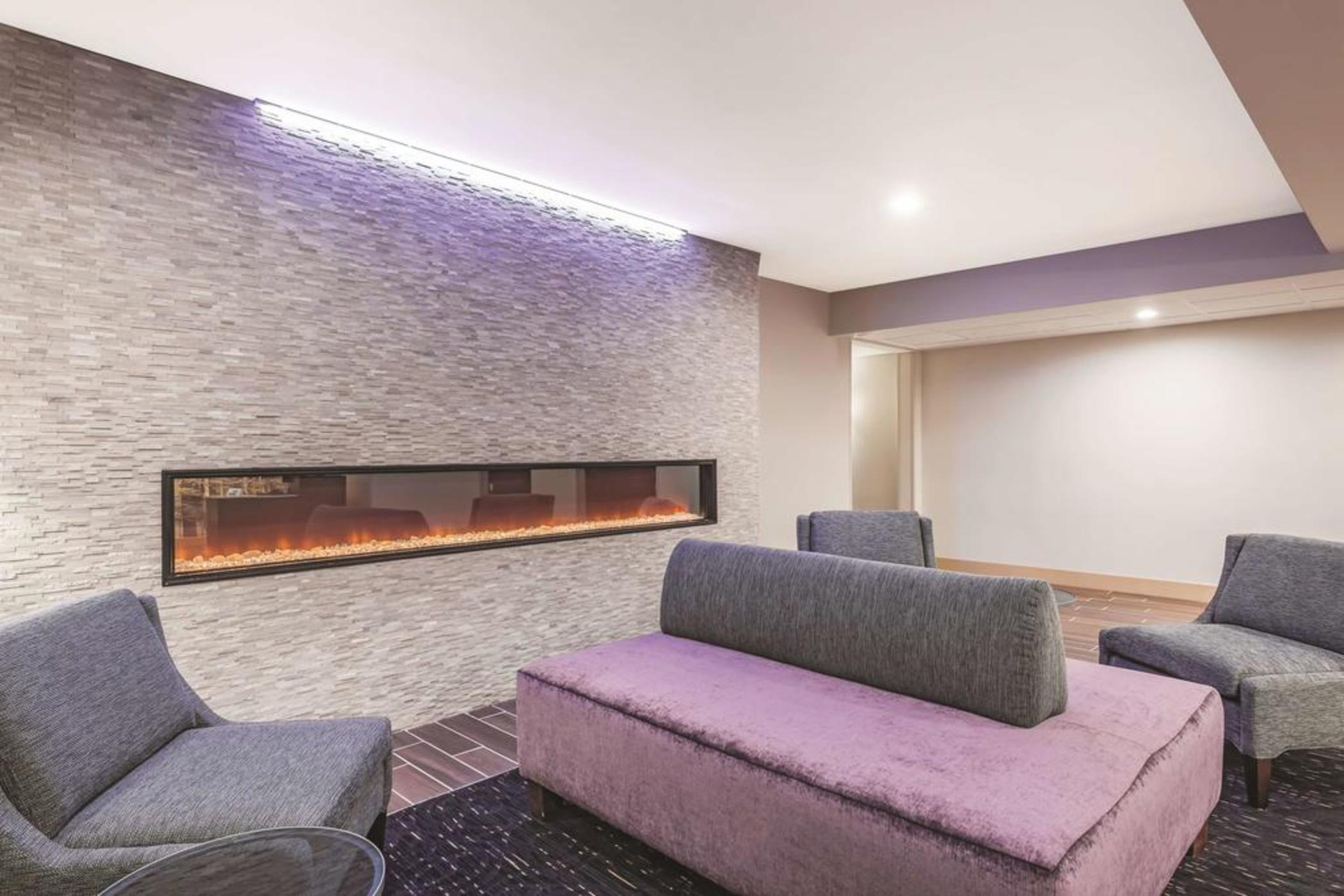 La Quinta Inn & Suites by Wyndham Norwich-Plainfield-Casino