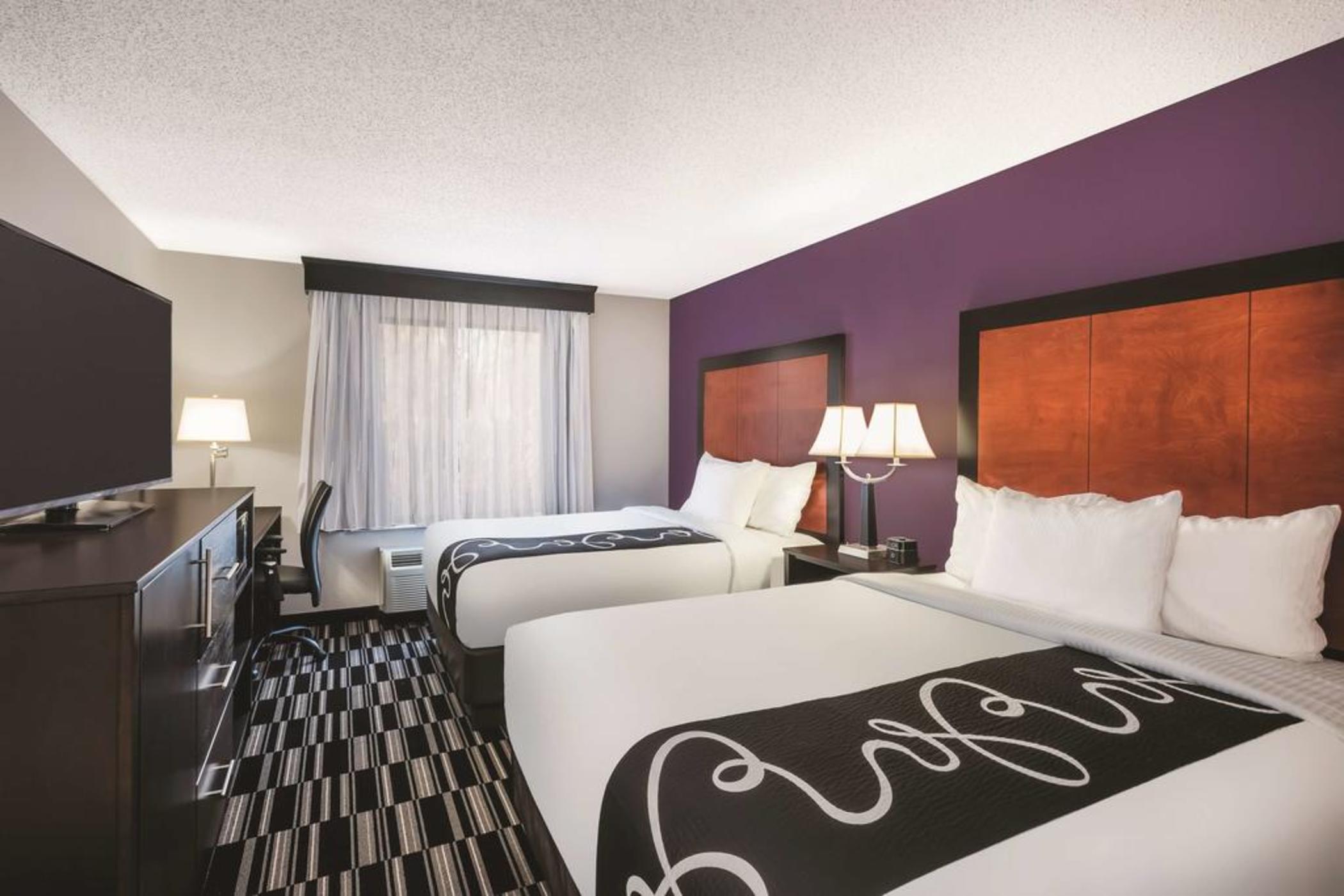 La Quinta Inn & Suites by Wyndham Norwich-Plainfield-Casino