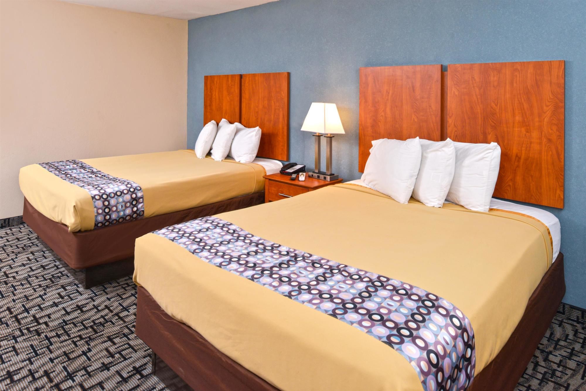 Americas Best Value Inn Putnam