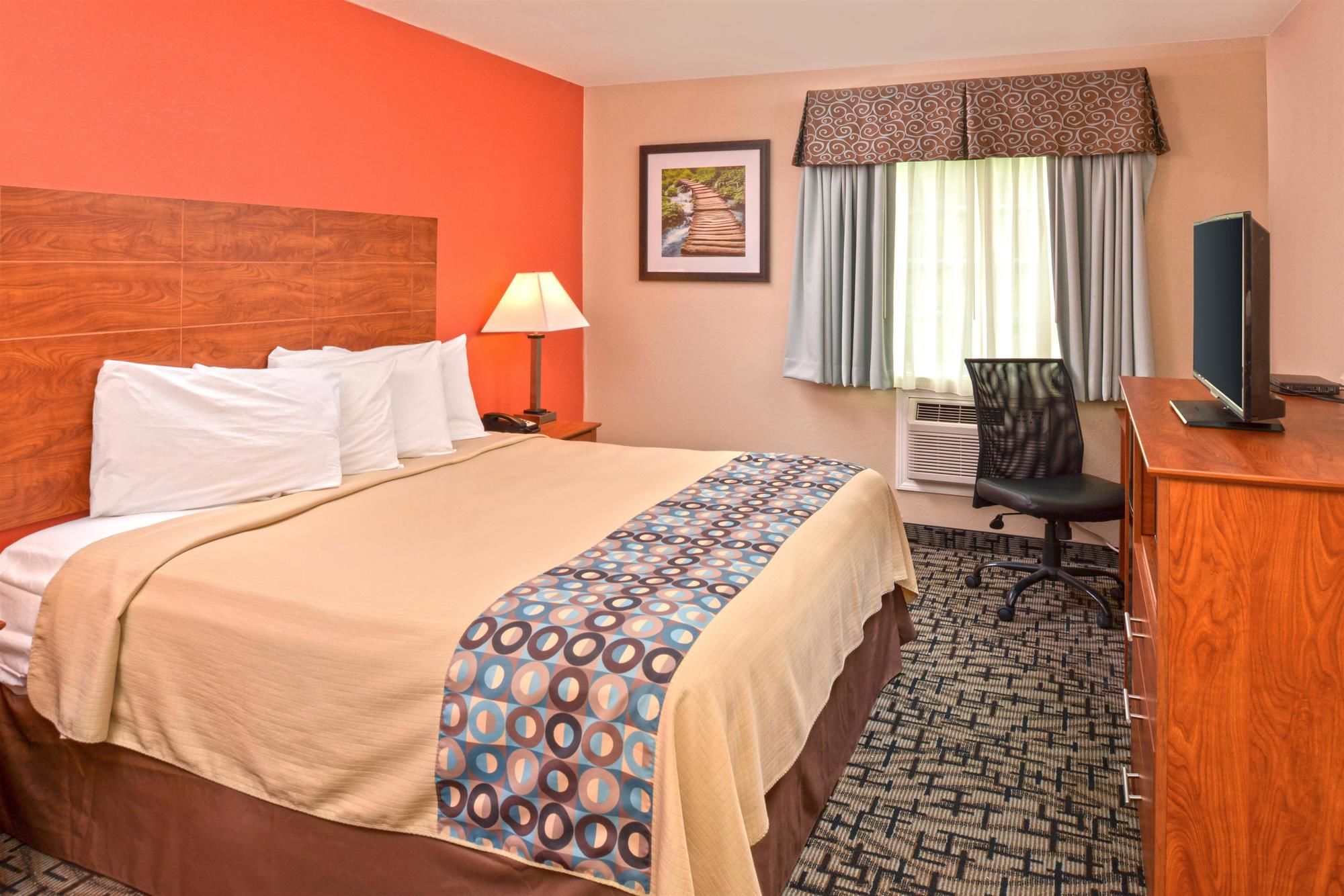 Americas Best Value Inn Putnam