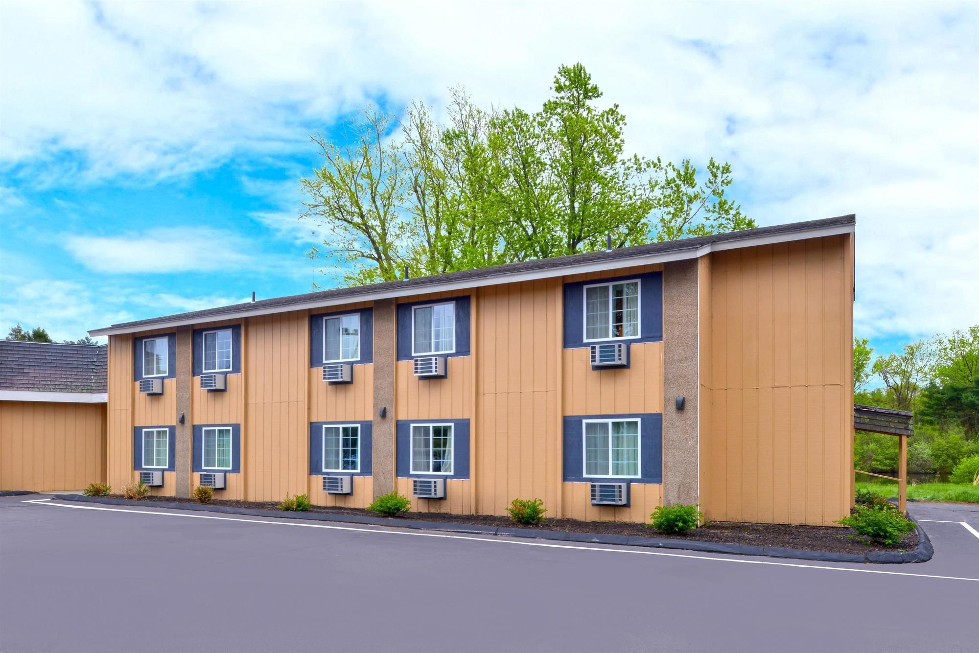 Americas Best Value Inn Putnam