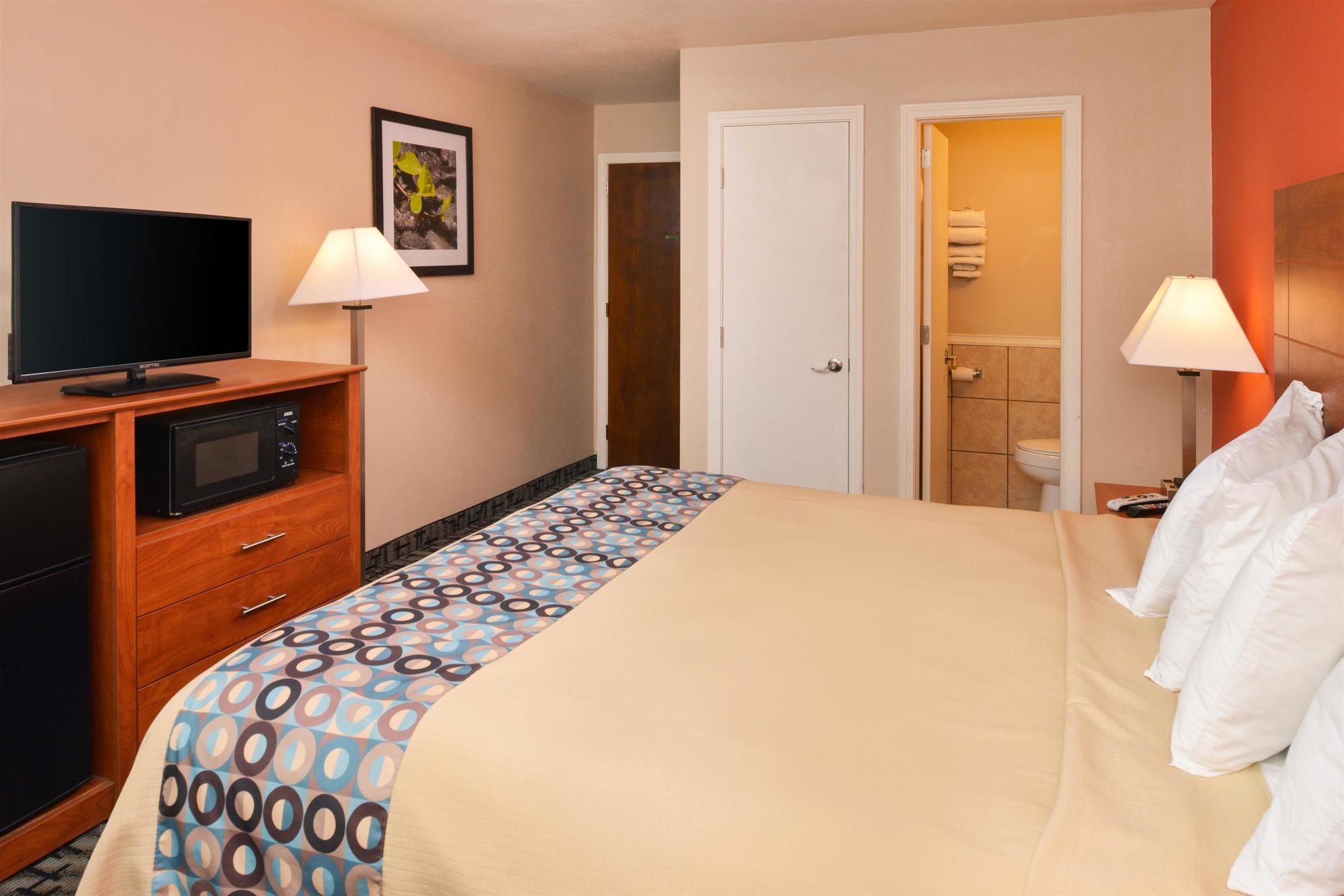 Americas Best Value Inn Putnam