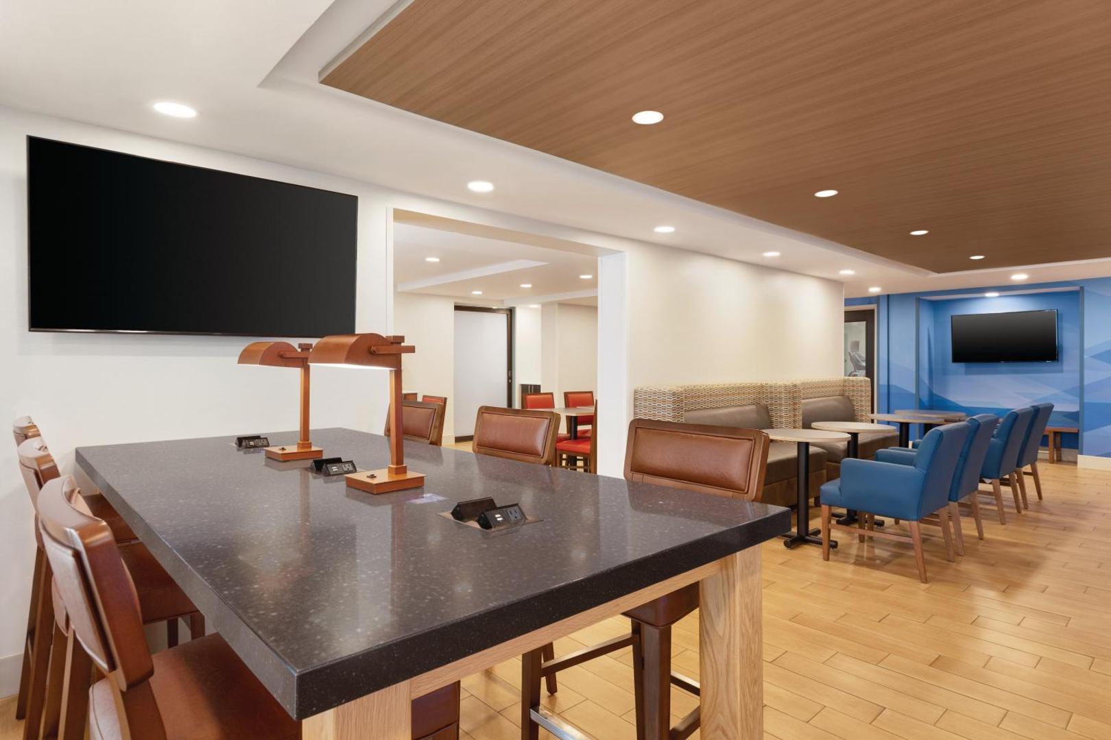 Holiday Inn Express Hartford South - Rocky Hill