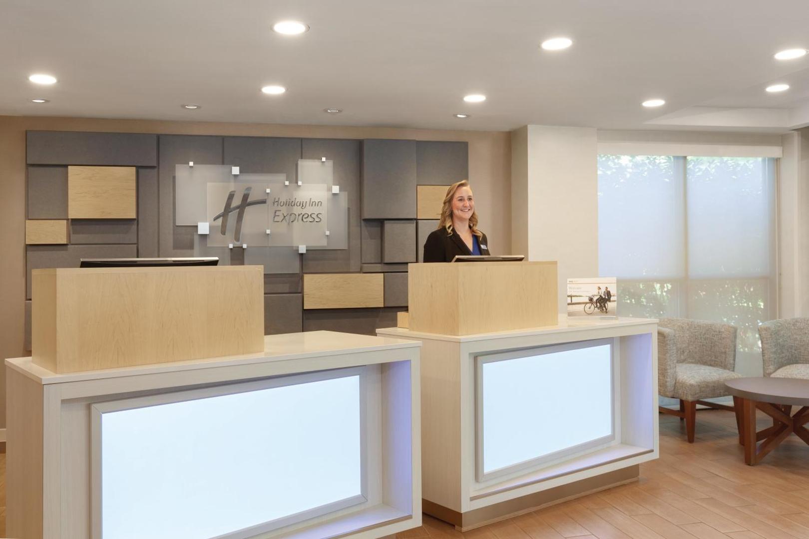 Holiday Inn Express Hartford South - Rocky Hill