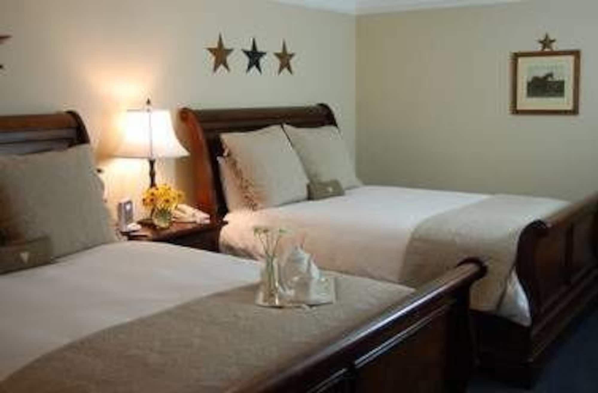 Simsbury Inn