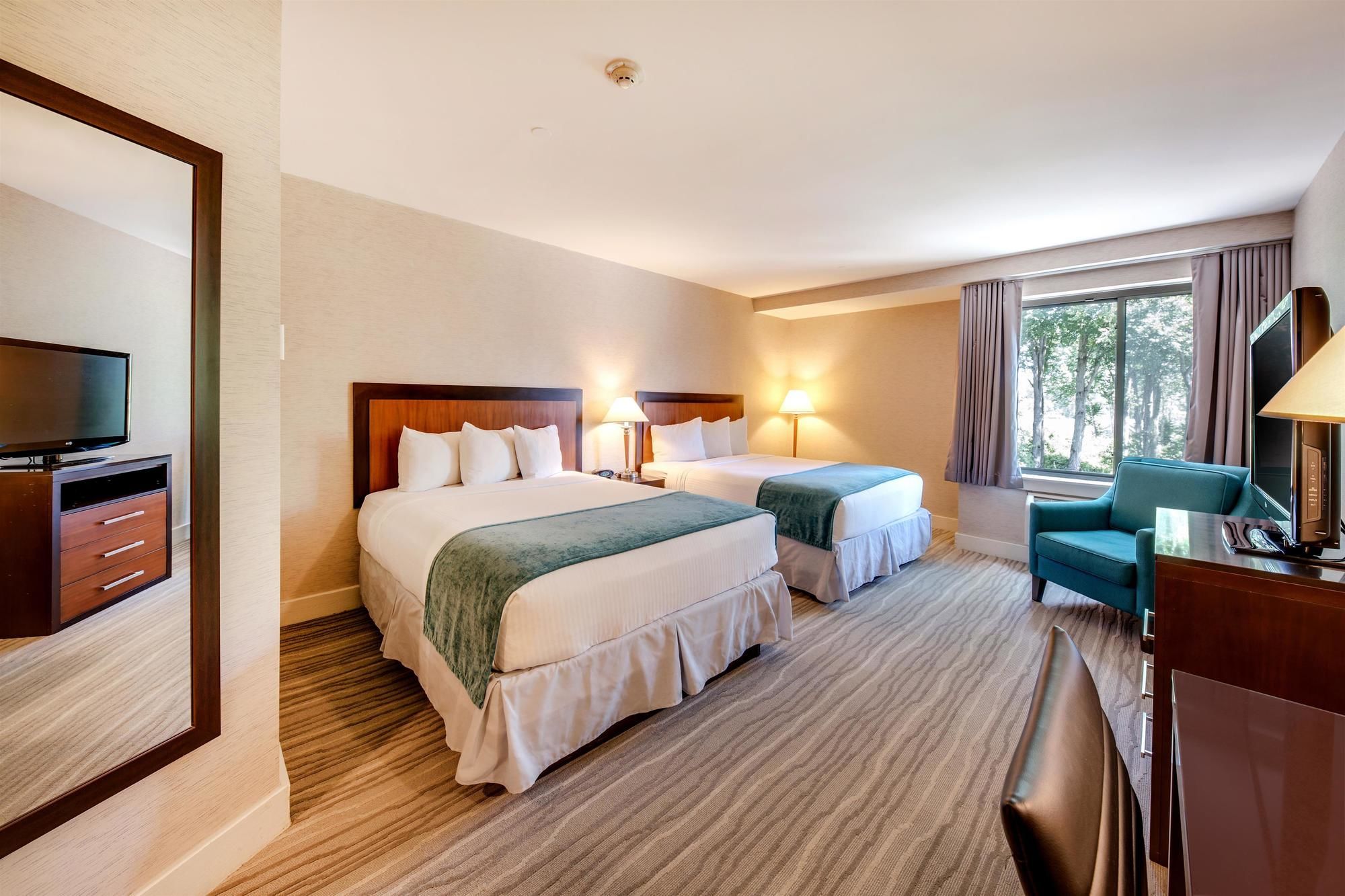 Heritage Hotel & Conference Center