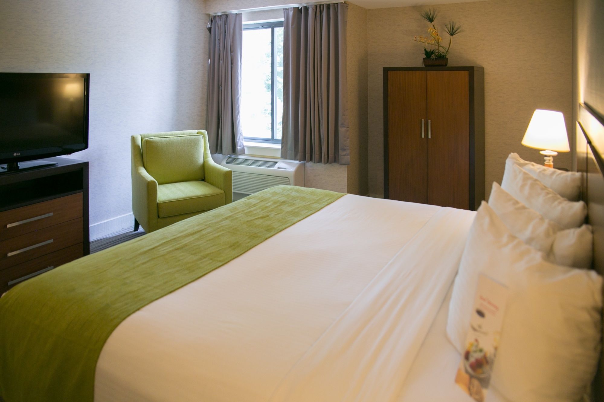 Heritage Hotel & Conference Center