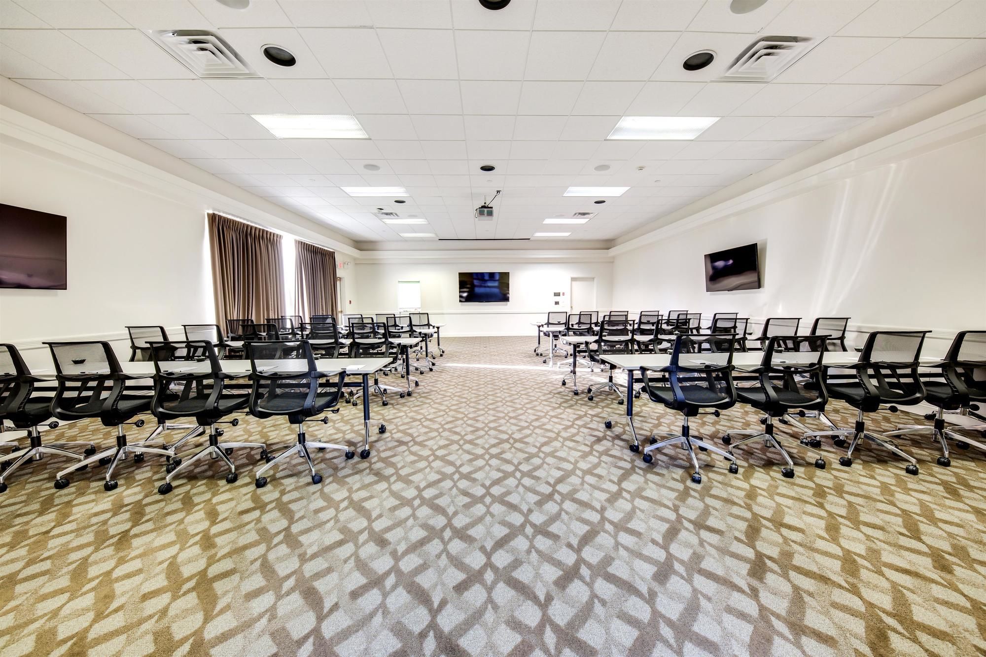 Heritage Hotel & Conference Center