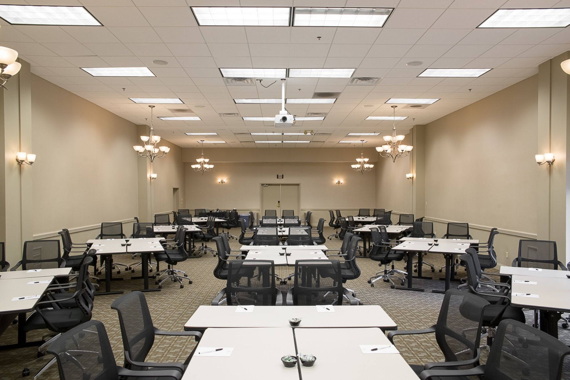 Heritage Hotel & Conference Center