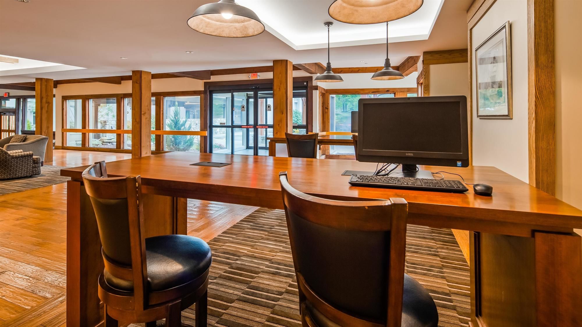 Heritage Hotel & Conference Center