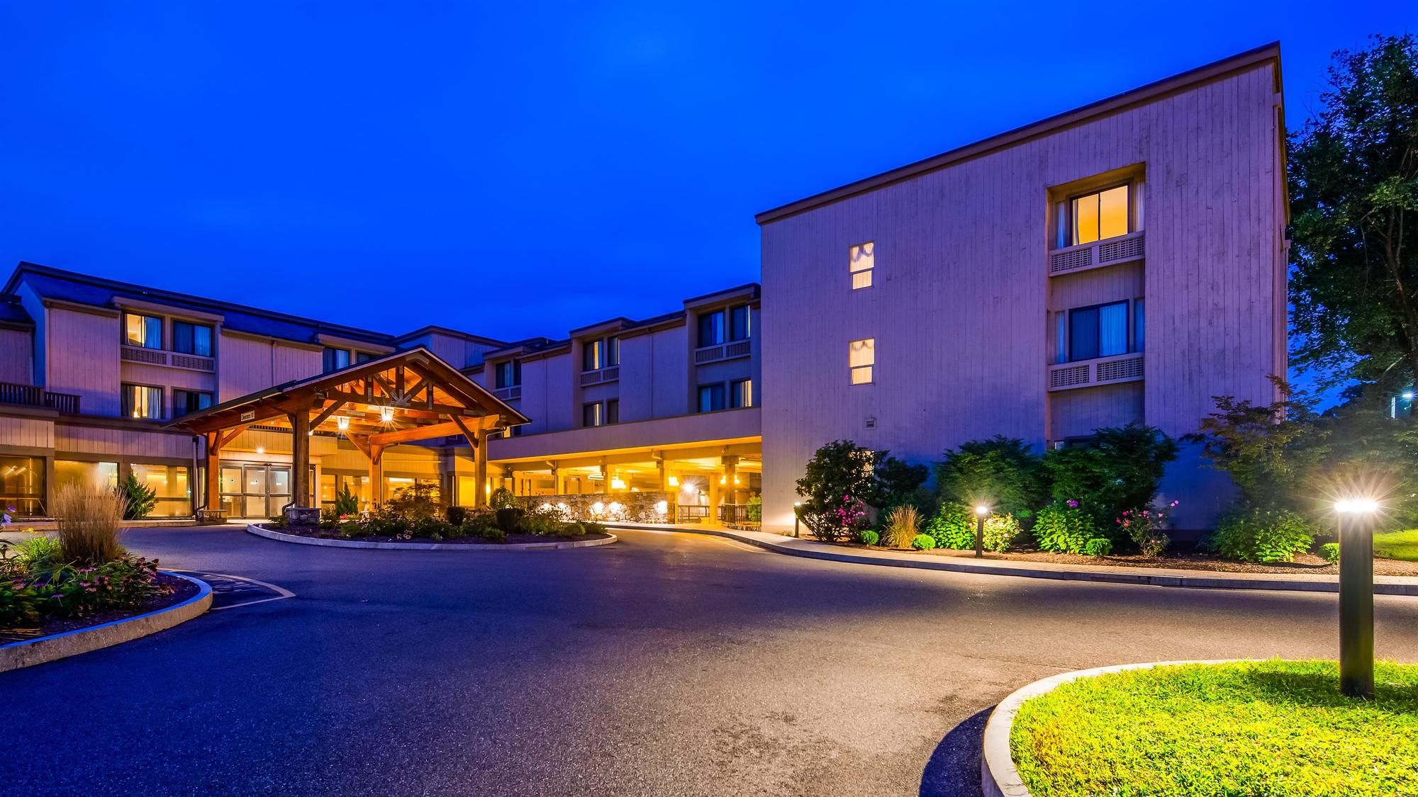 Heritage Hotel & Conference Center