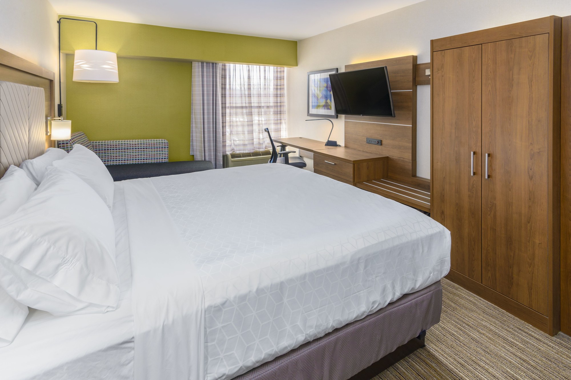 Holiday Inn Express Southington