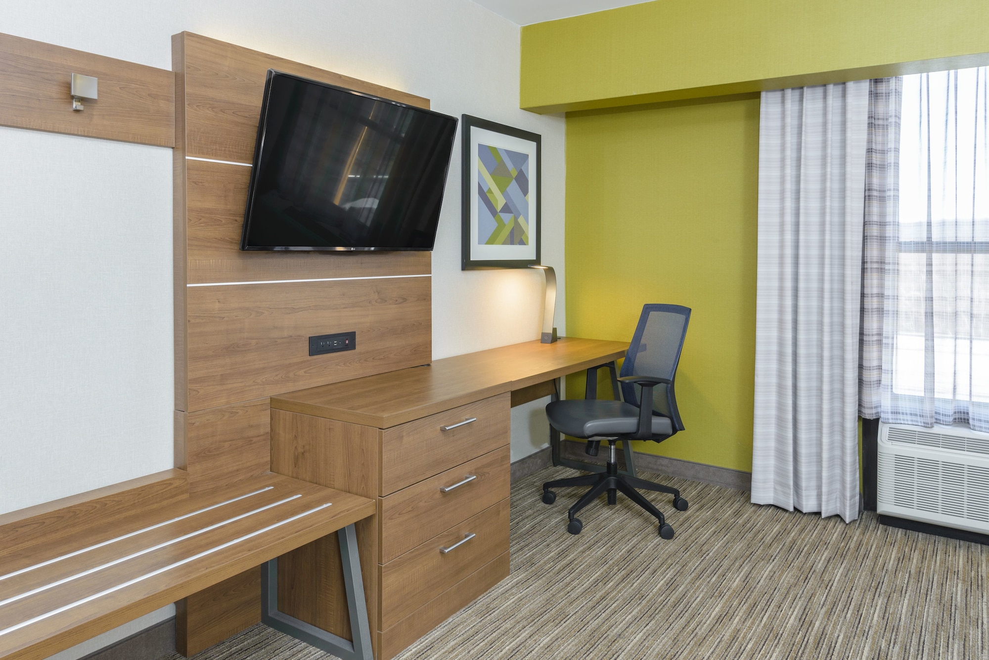 Holiday Inn Express Southington