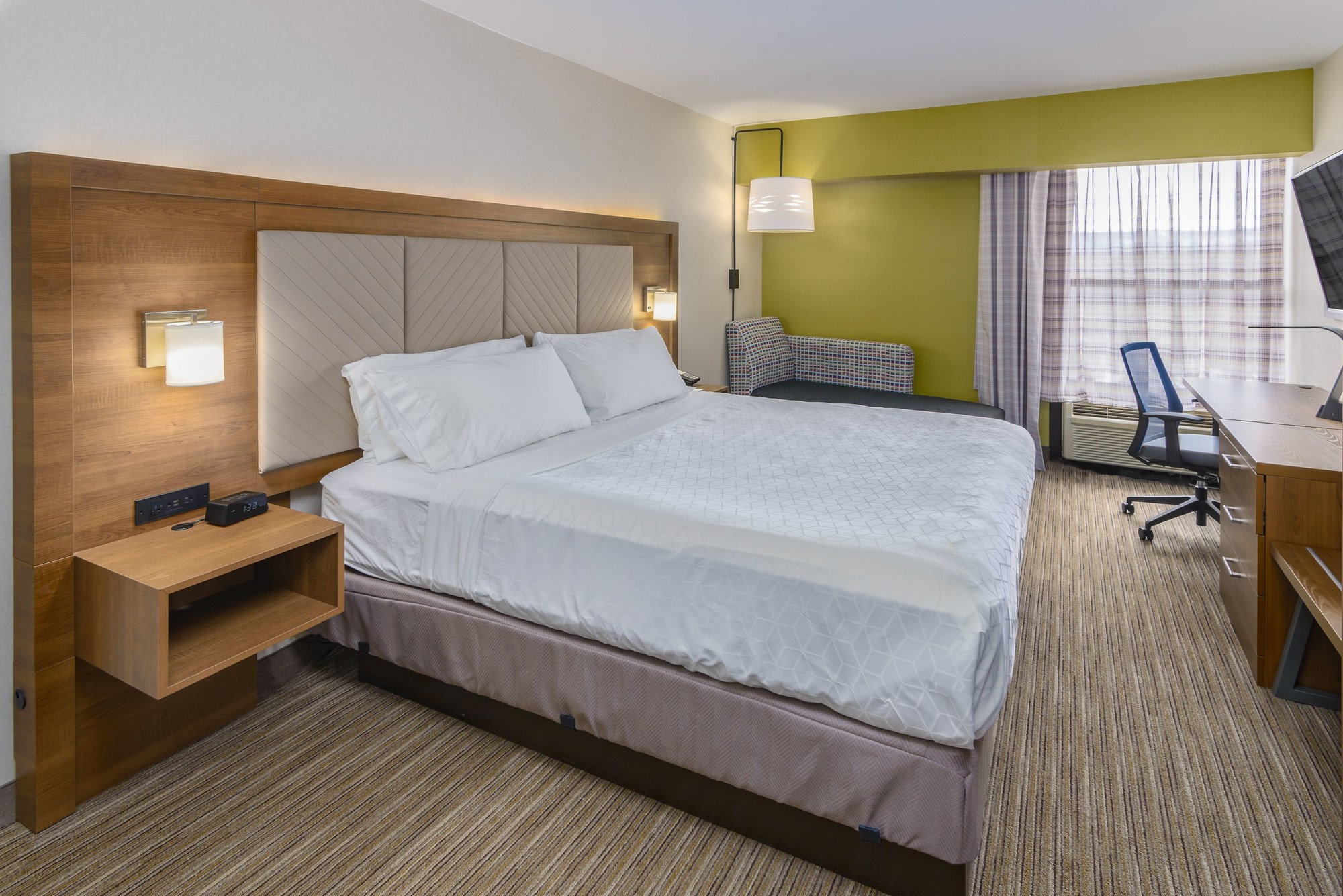 Holiday Inn Express Southington
