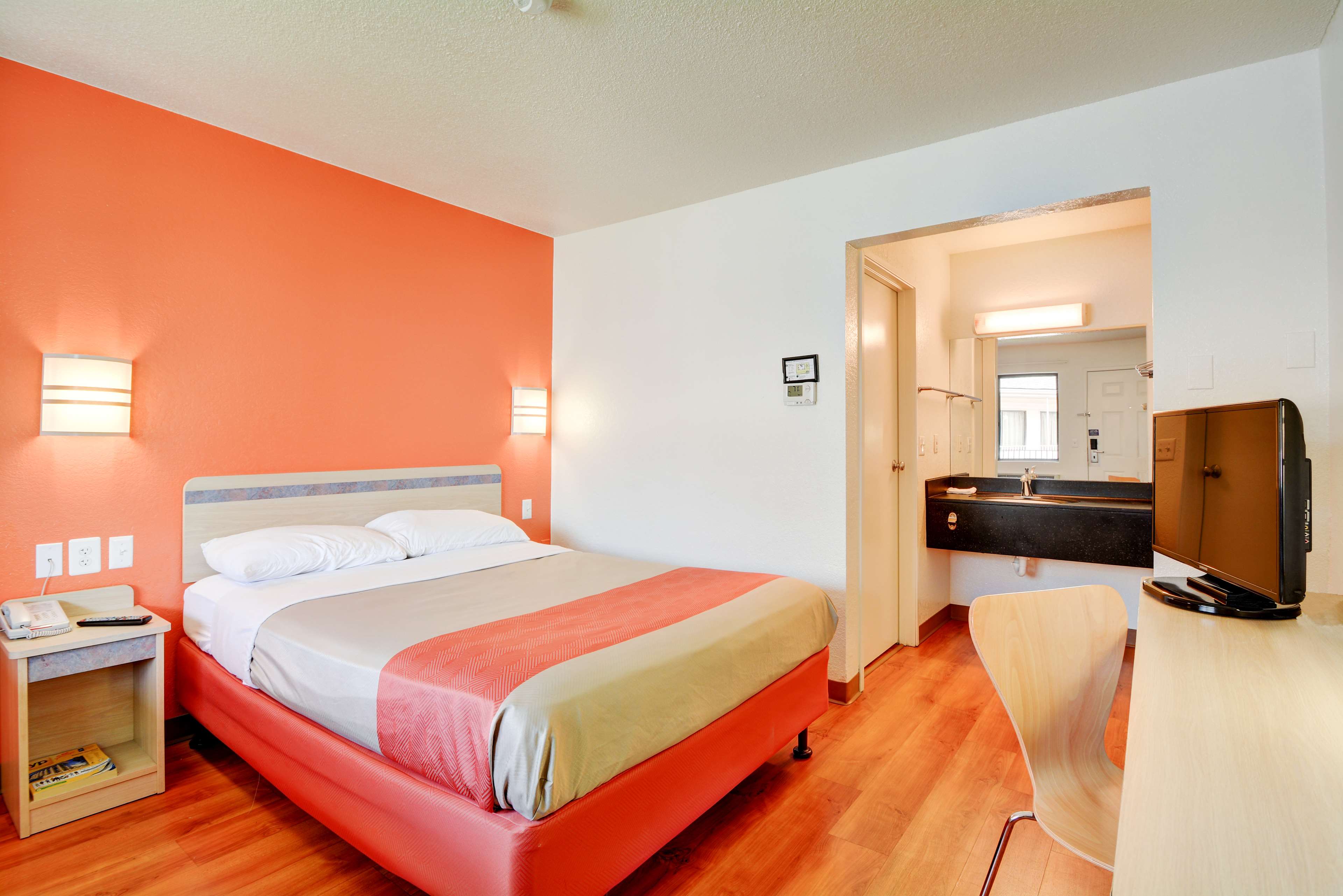 Motel 6 Hartford Southington