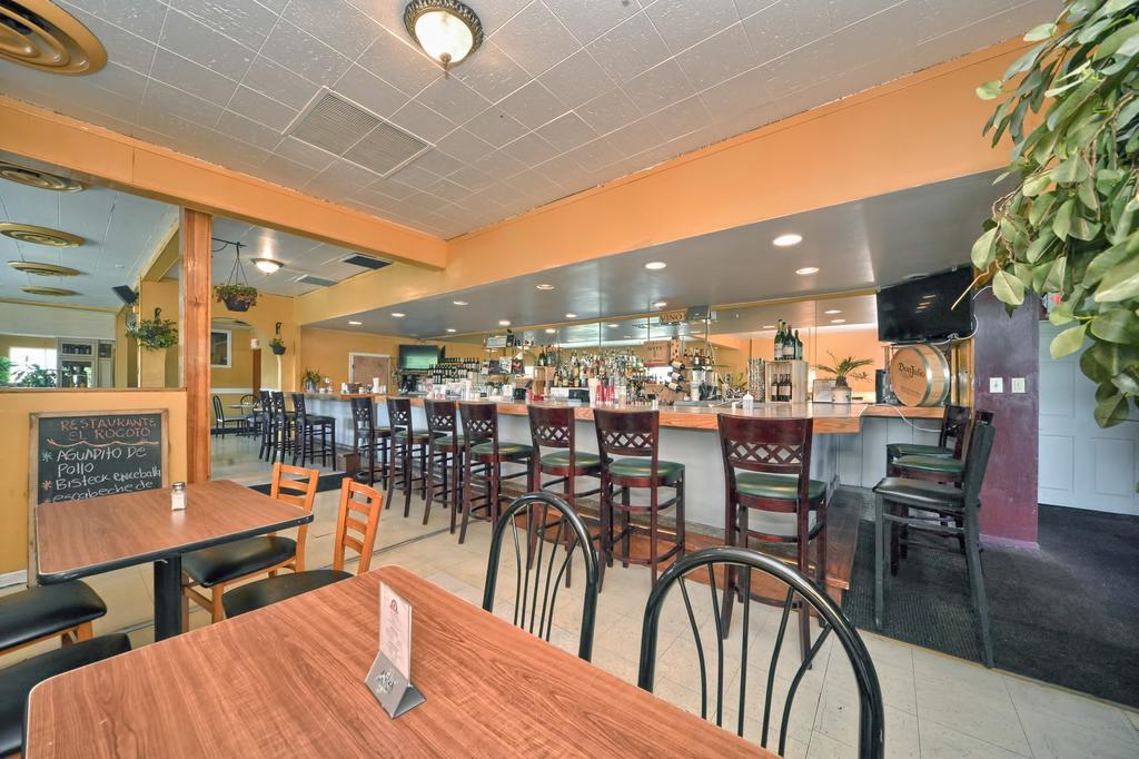Red Carpet Inn Stamford