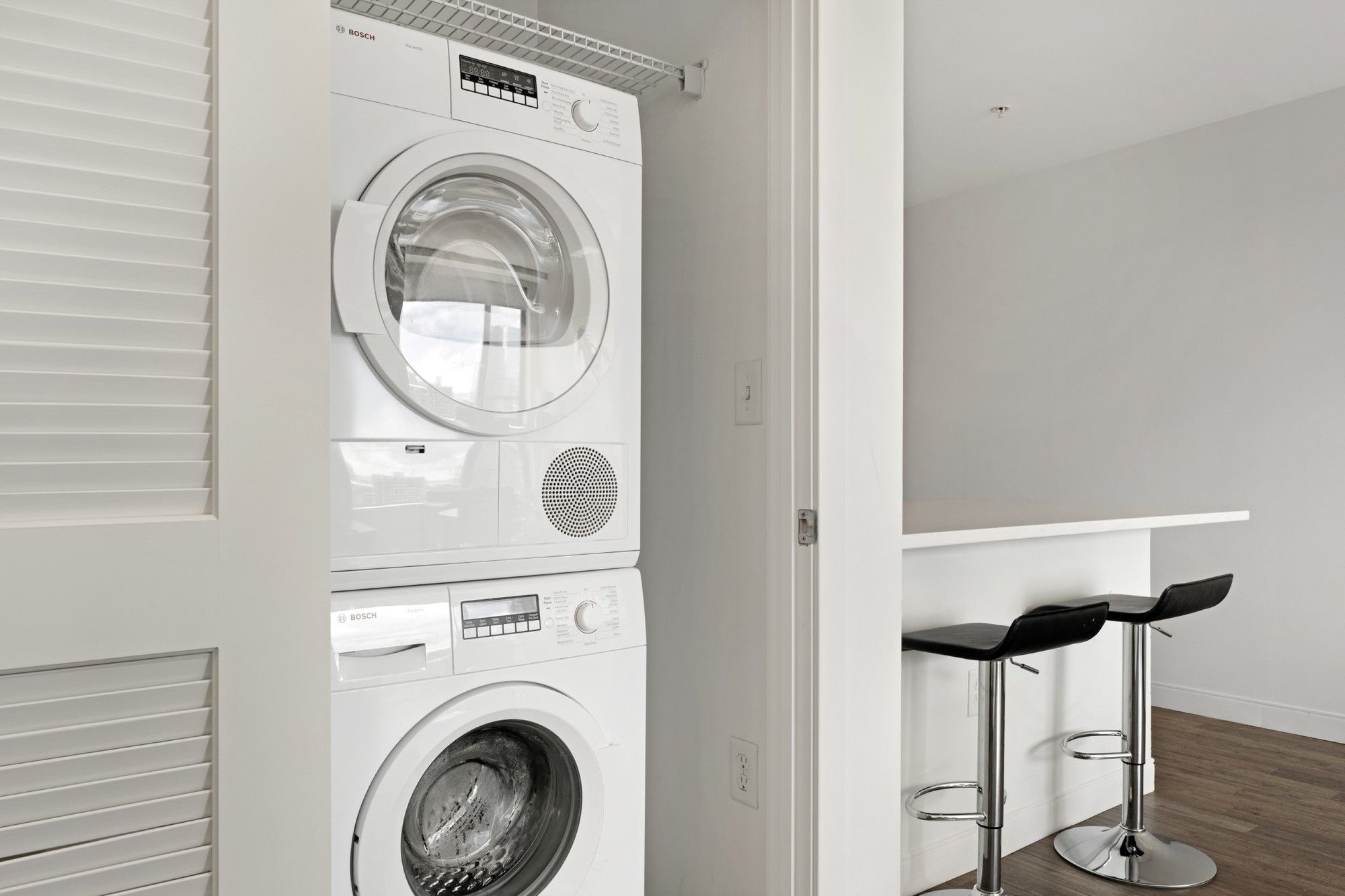 Global Luxury Suites at Summer Street