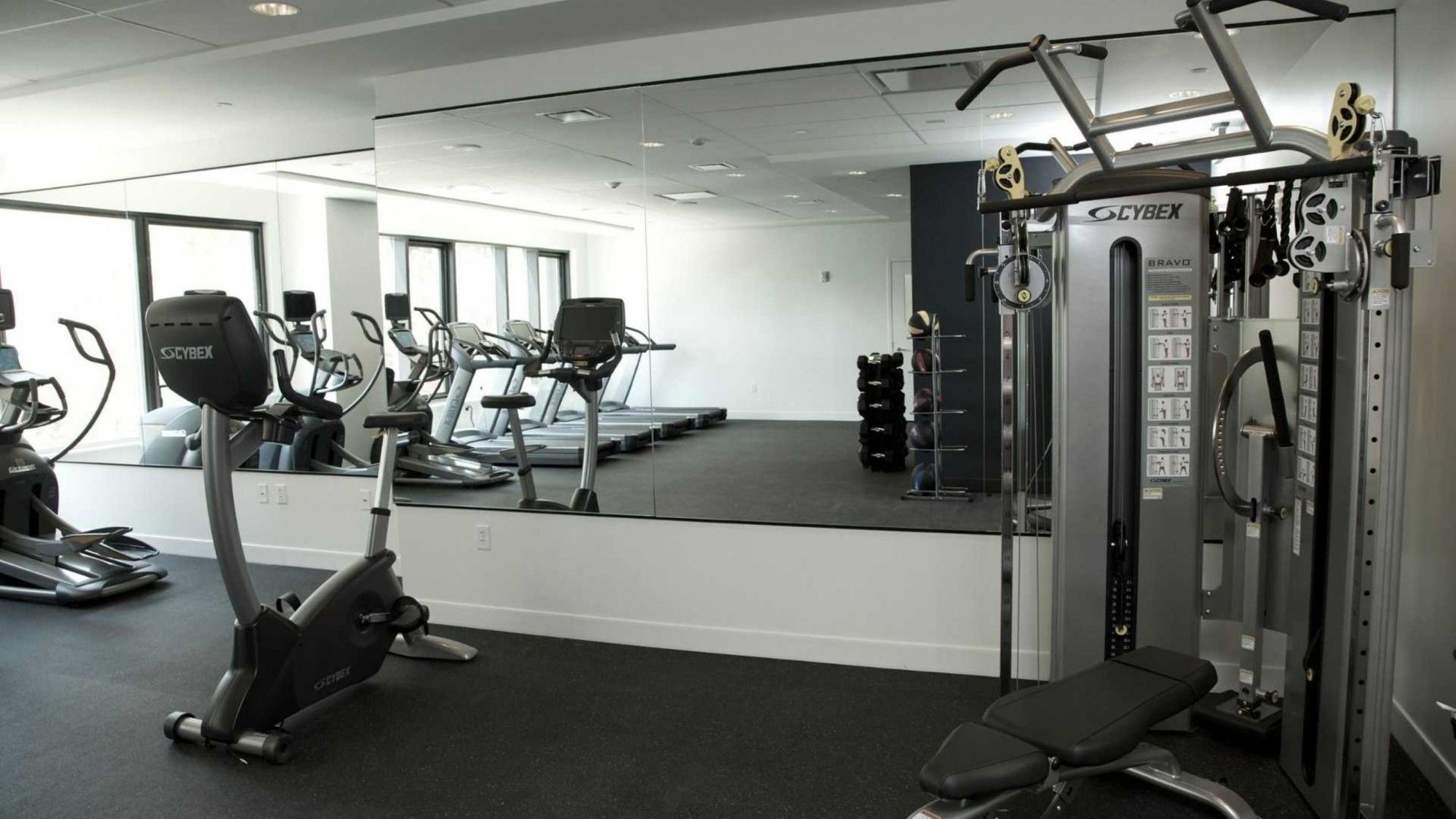 Global Luxury Suites at Summer Street