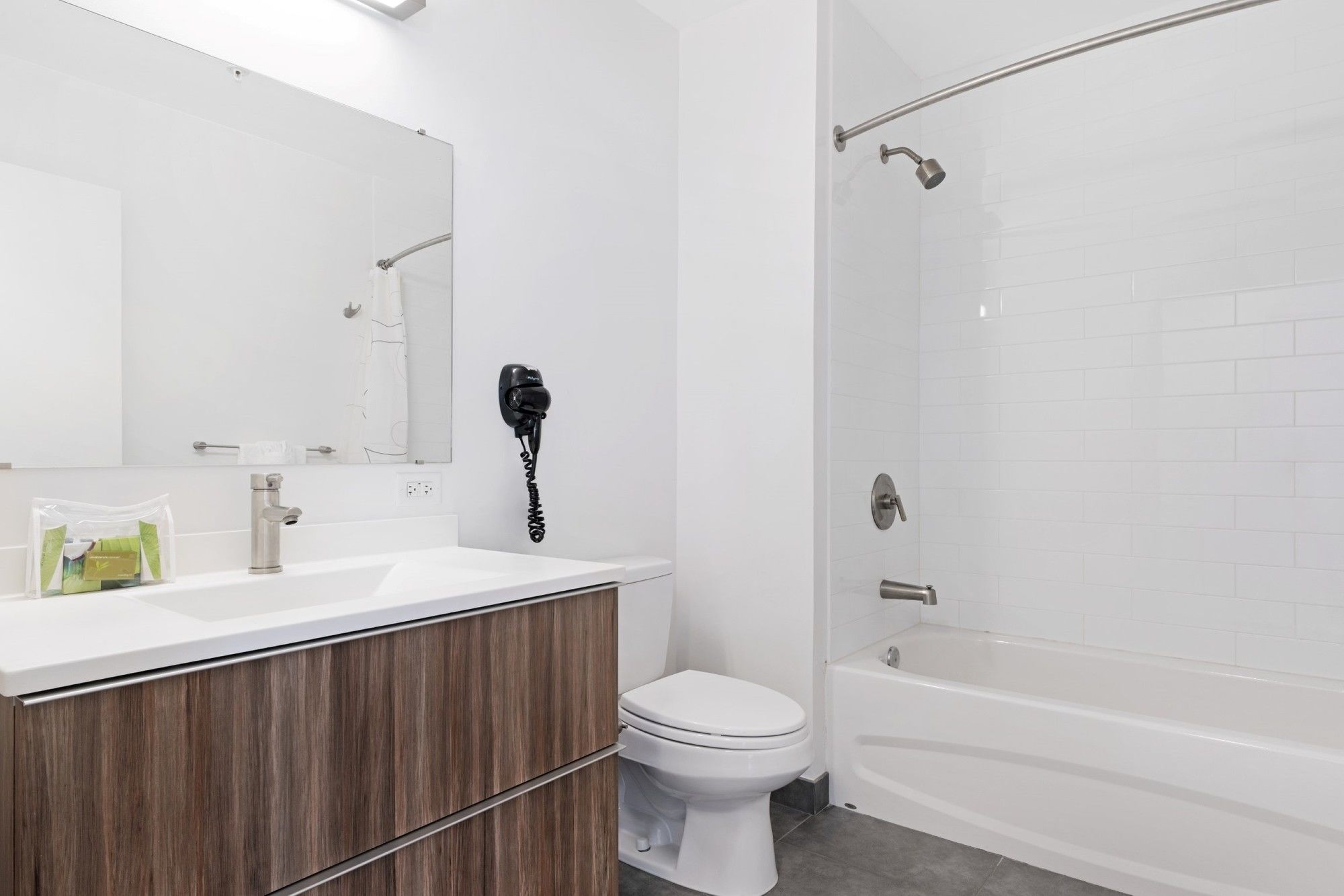 Global Luxury Suites at Summer Street