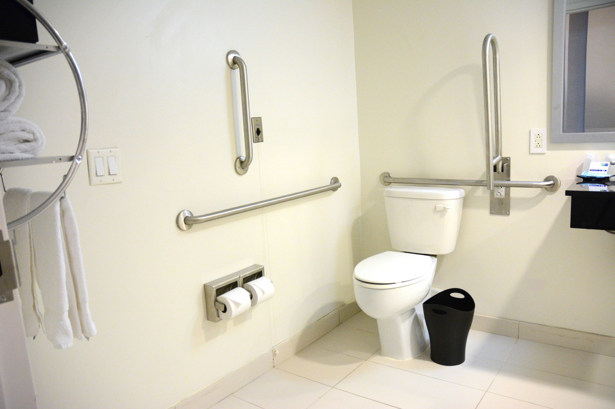 Holiday Inn Express & Suites Stamford