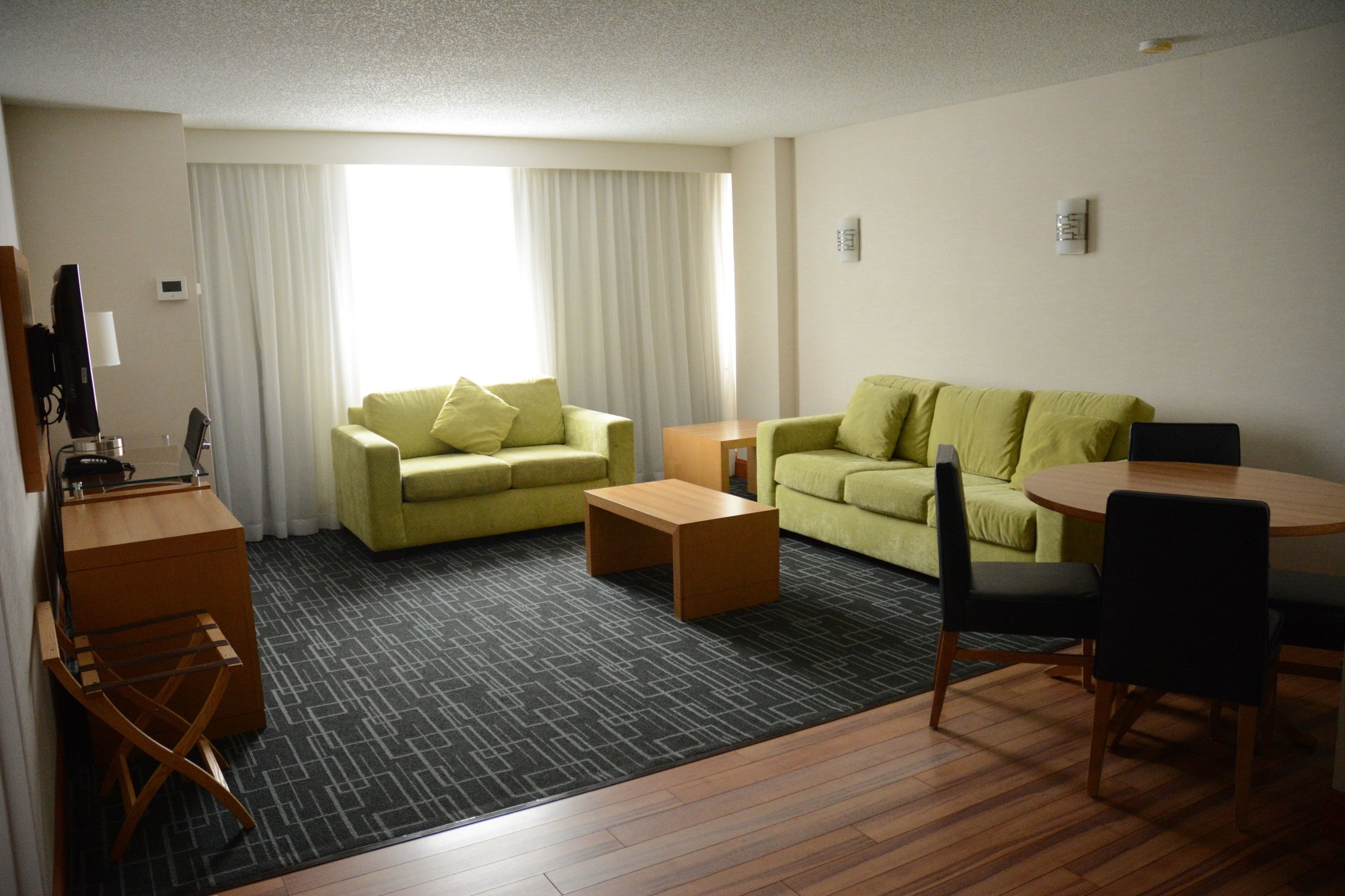 Holiday Inn Express & Suites Stamford
