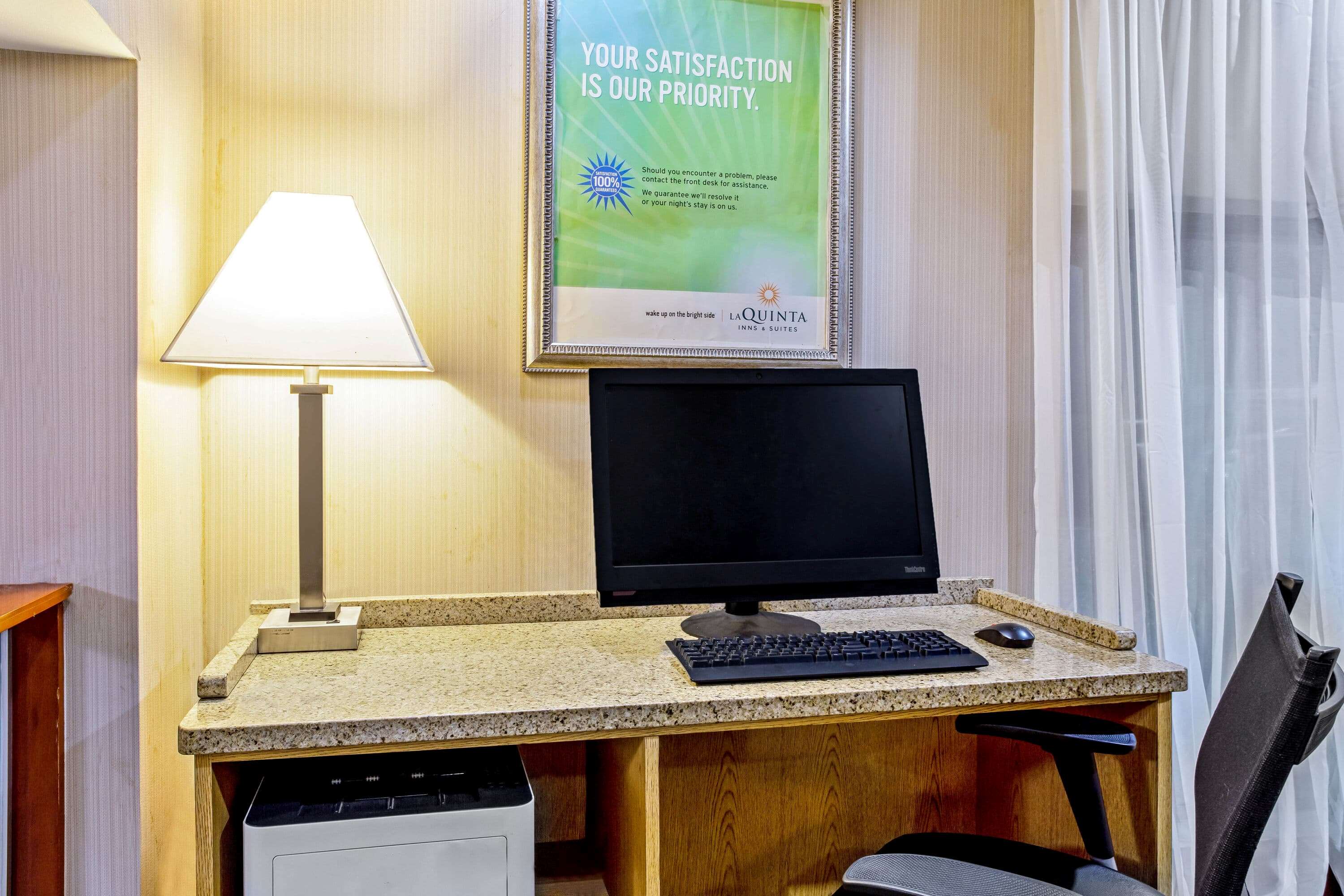 La Quinta Inn & Suites by Wyndham Stamford / New York City