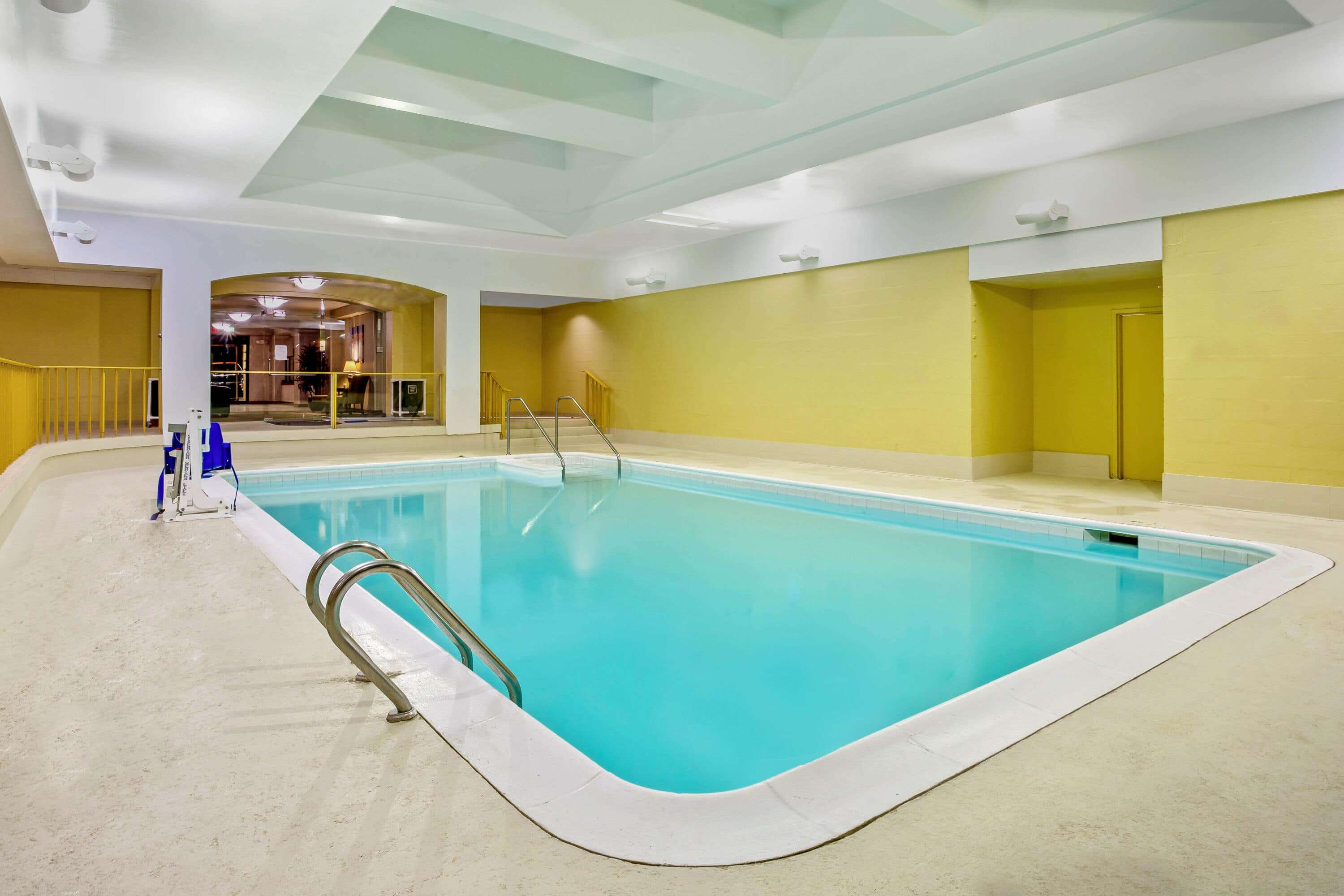 La Quinta Inn & Suites by Wyndham Stamford / New York City