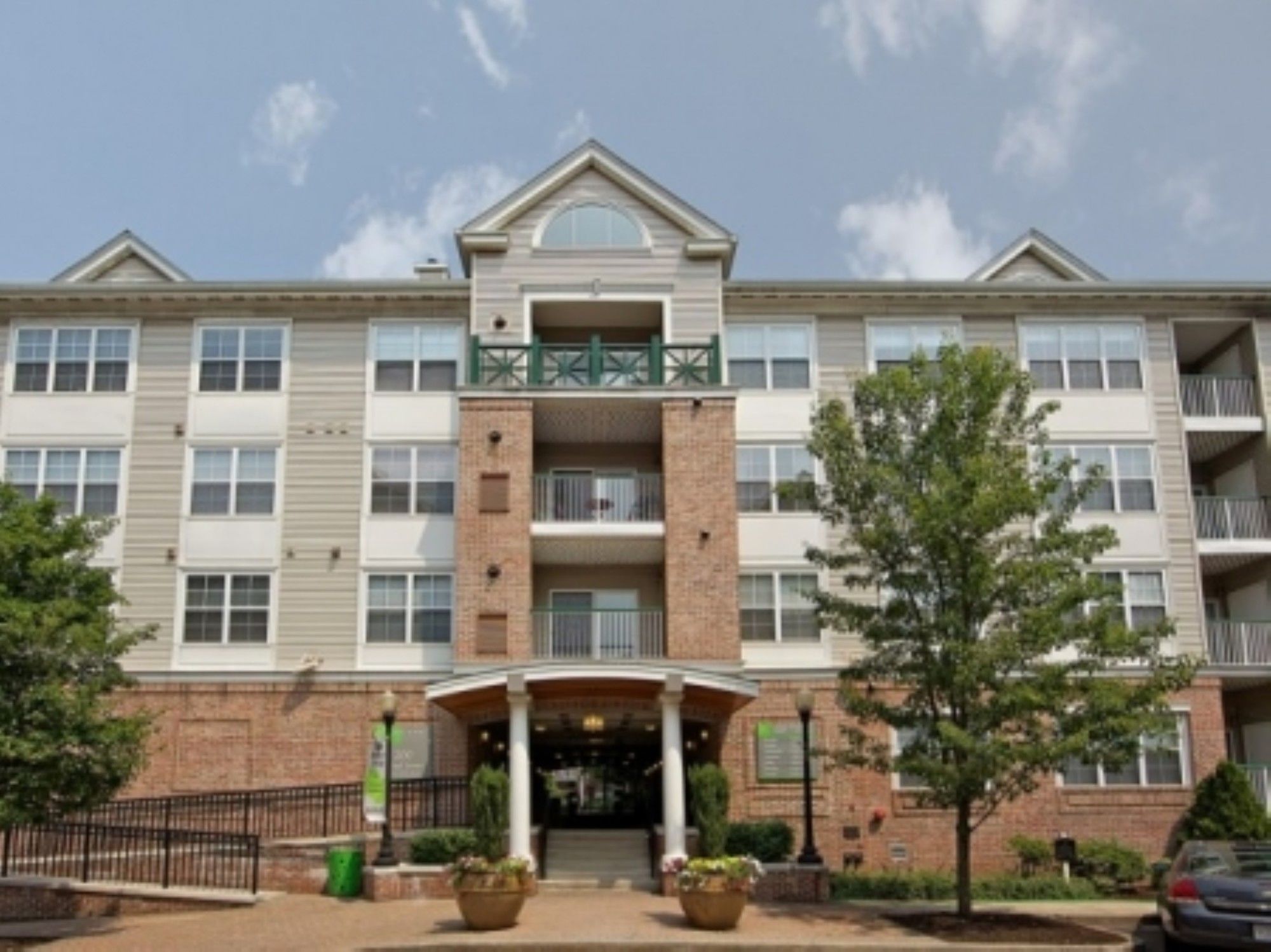 Oakwood 200 Broad Street