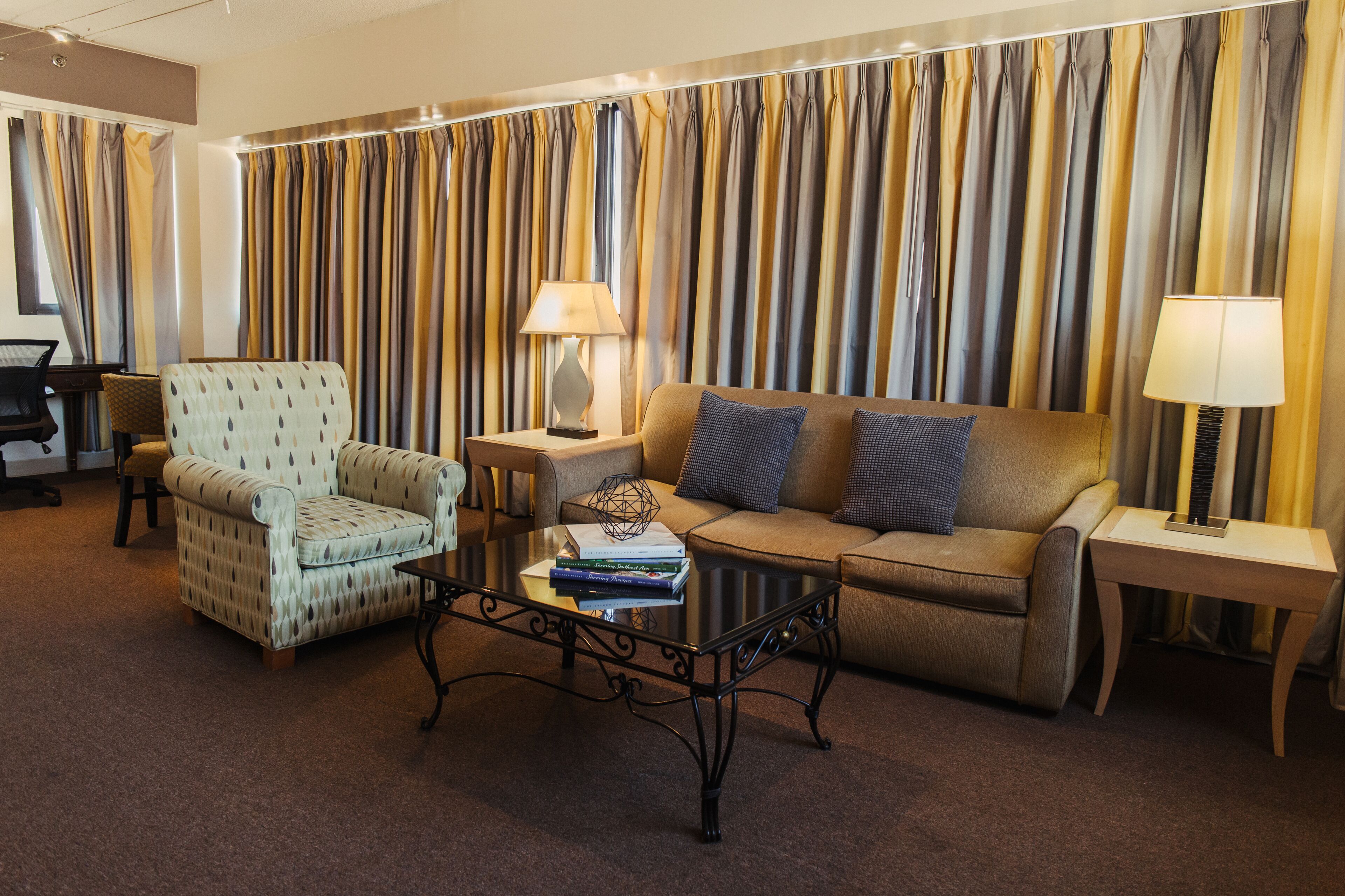 Stamford Suites
