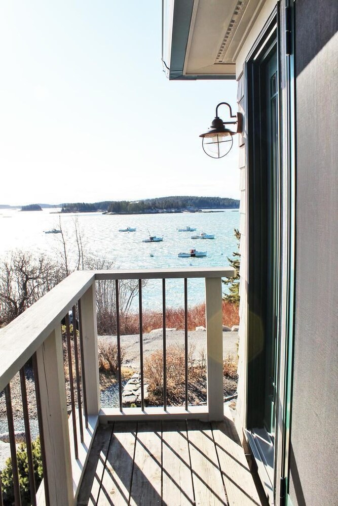 Gulls Ledge