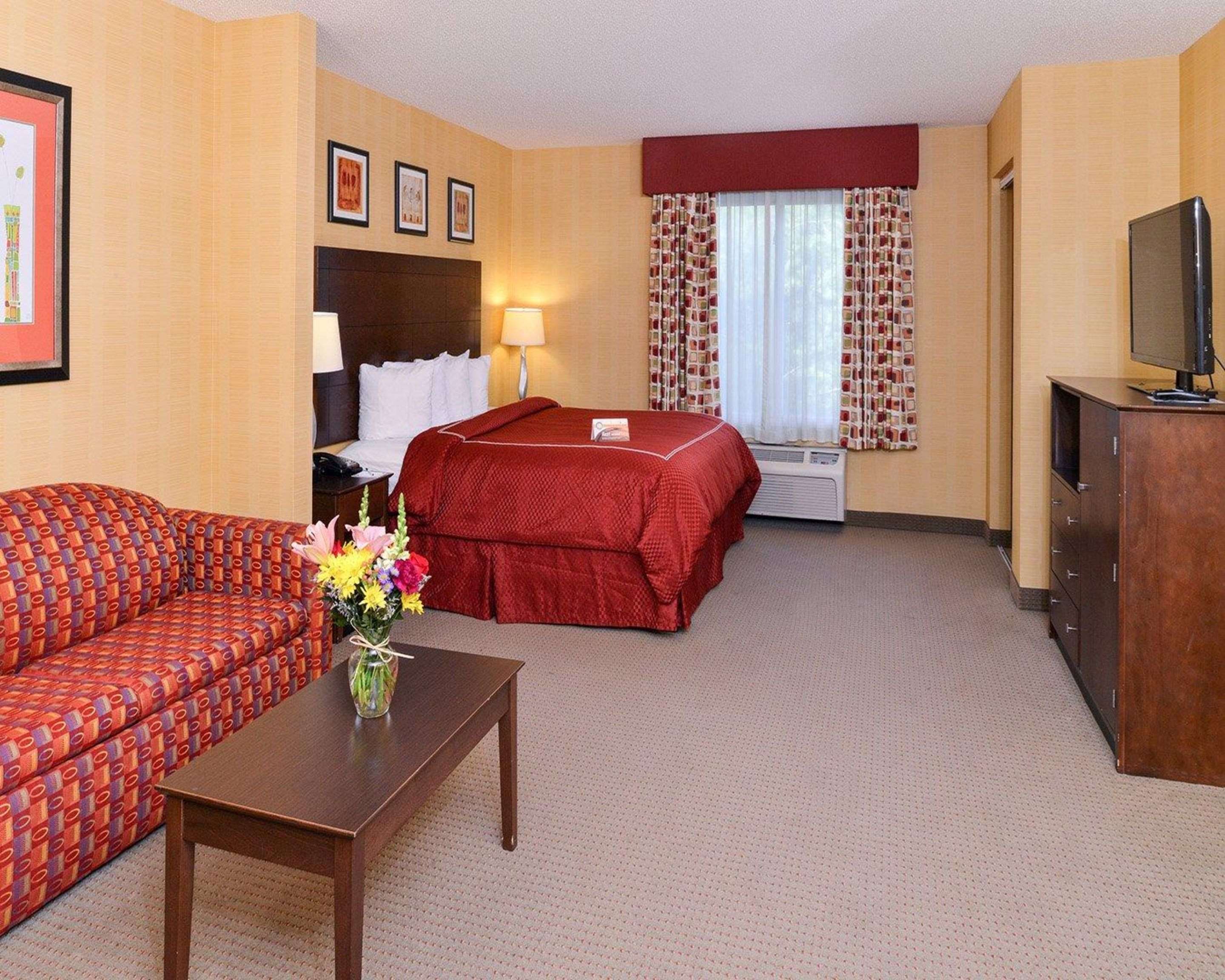 Quality Suites