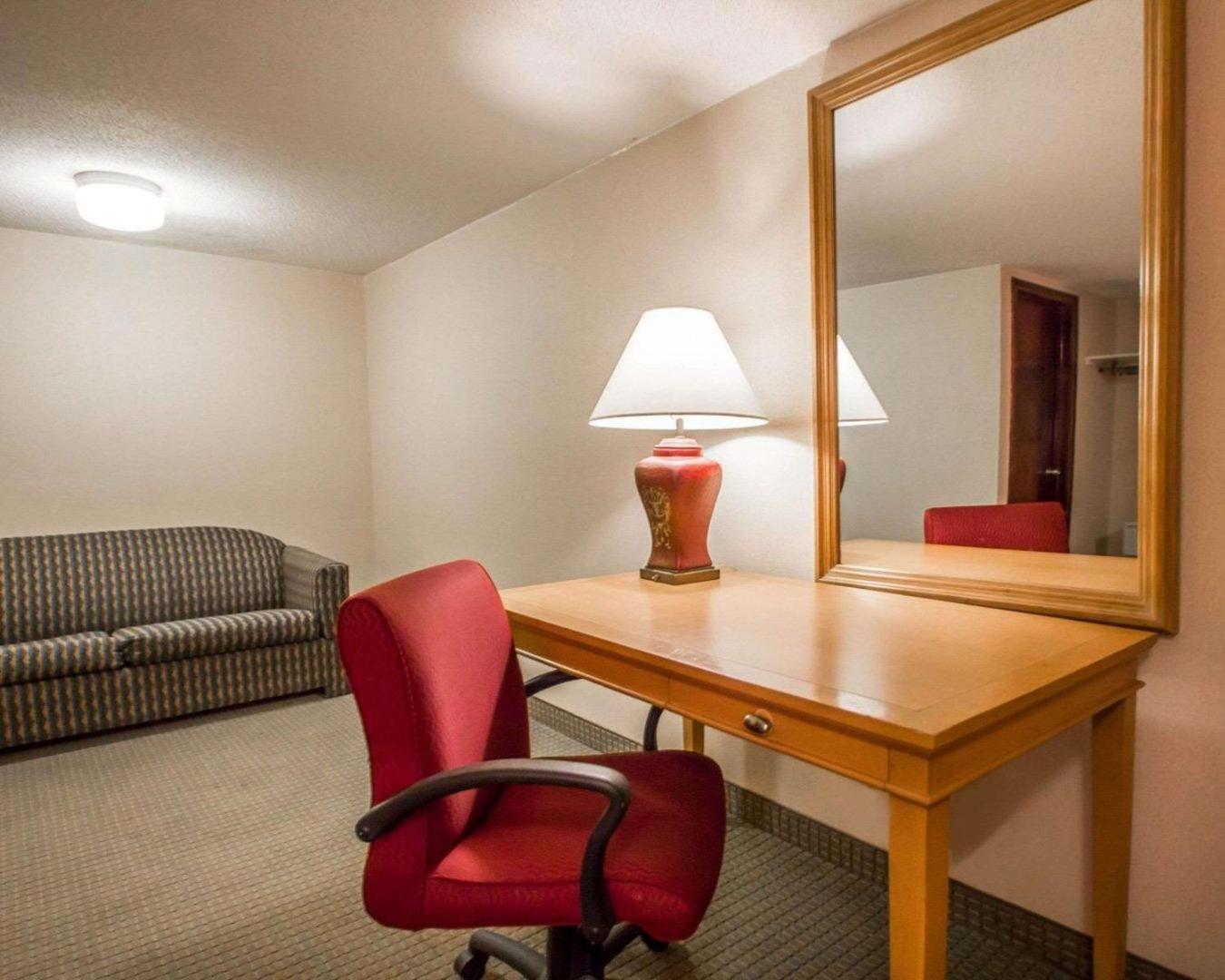 Americas Best Value Inn Torrington