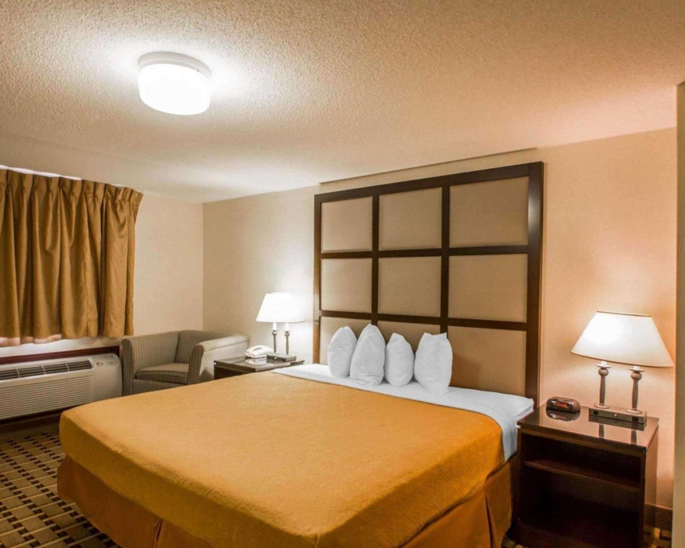 Americas Best Value Inn Torrington