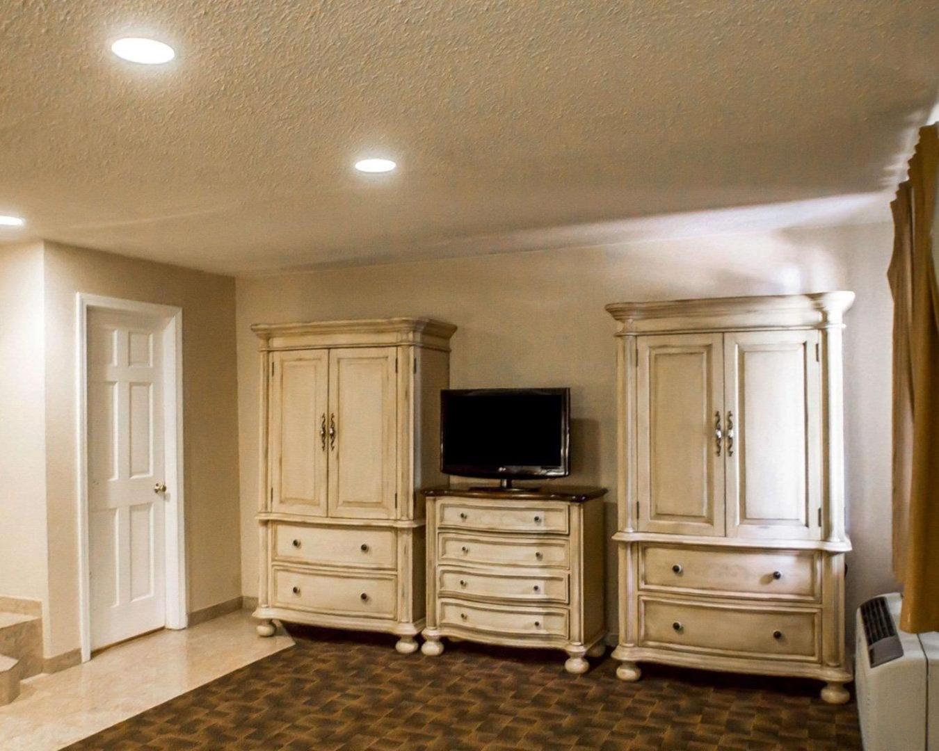 Americas Best Value Inn Torrington