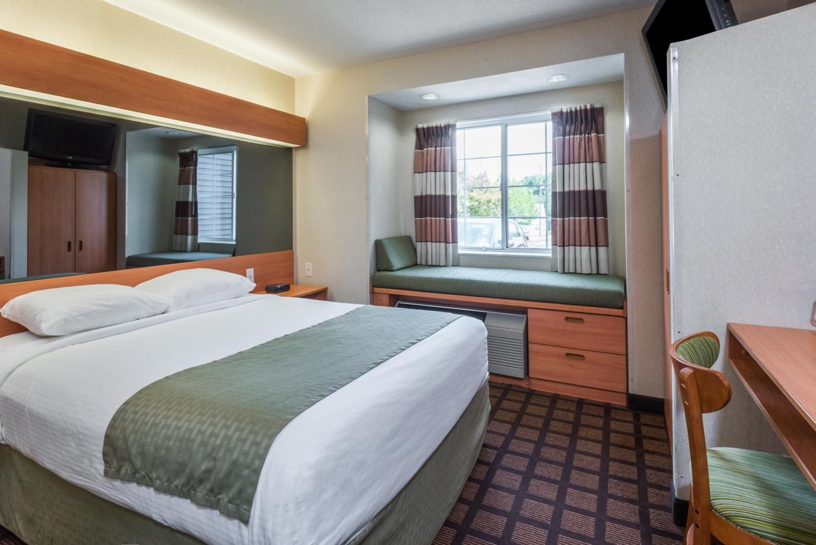 Microtel Inn & Suites by Wyndham Uncasville